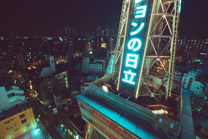 没有哪里像东京一样 捕捉迷醉的霓虹之夜