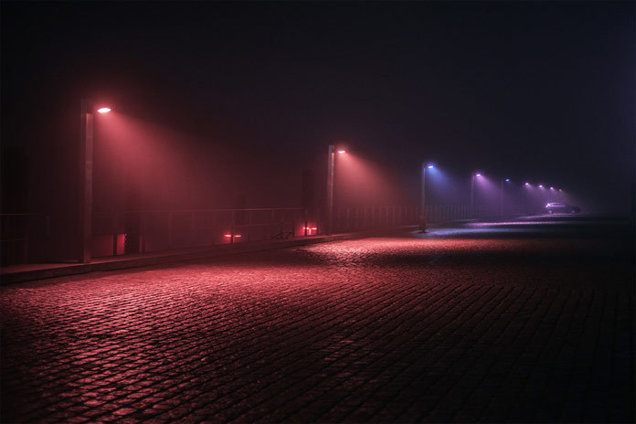 雾气朦胧的迷幻世界 迷雾中的霓虹灯火