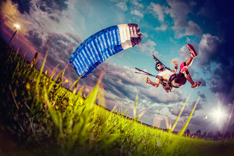 跳伞极限运动摄影 天际中捕获炫酷动感画面
