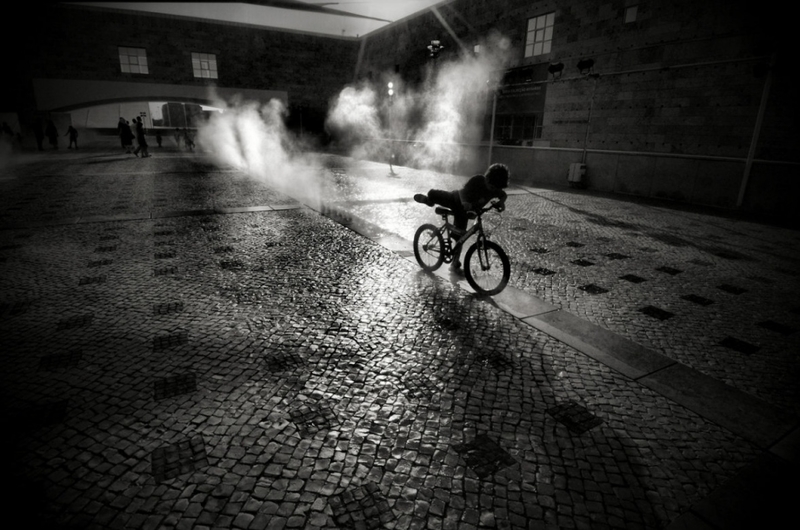 黑白魔力的街头摄影 寻找身边的精彩瞬间
