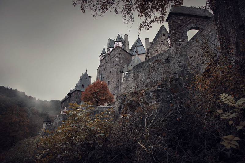 如梦幻的童话世界 藏匿于山林的埃尔茨城堡