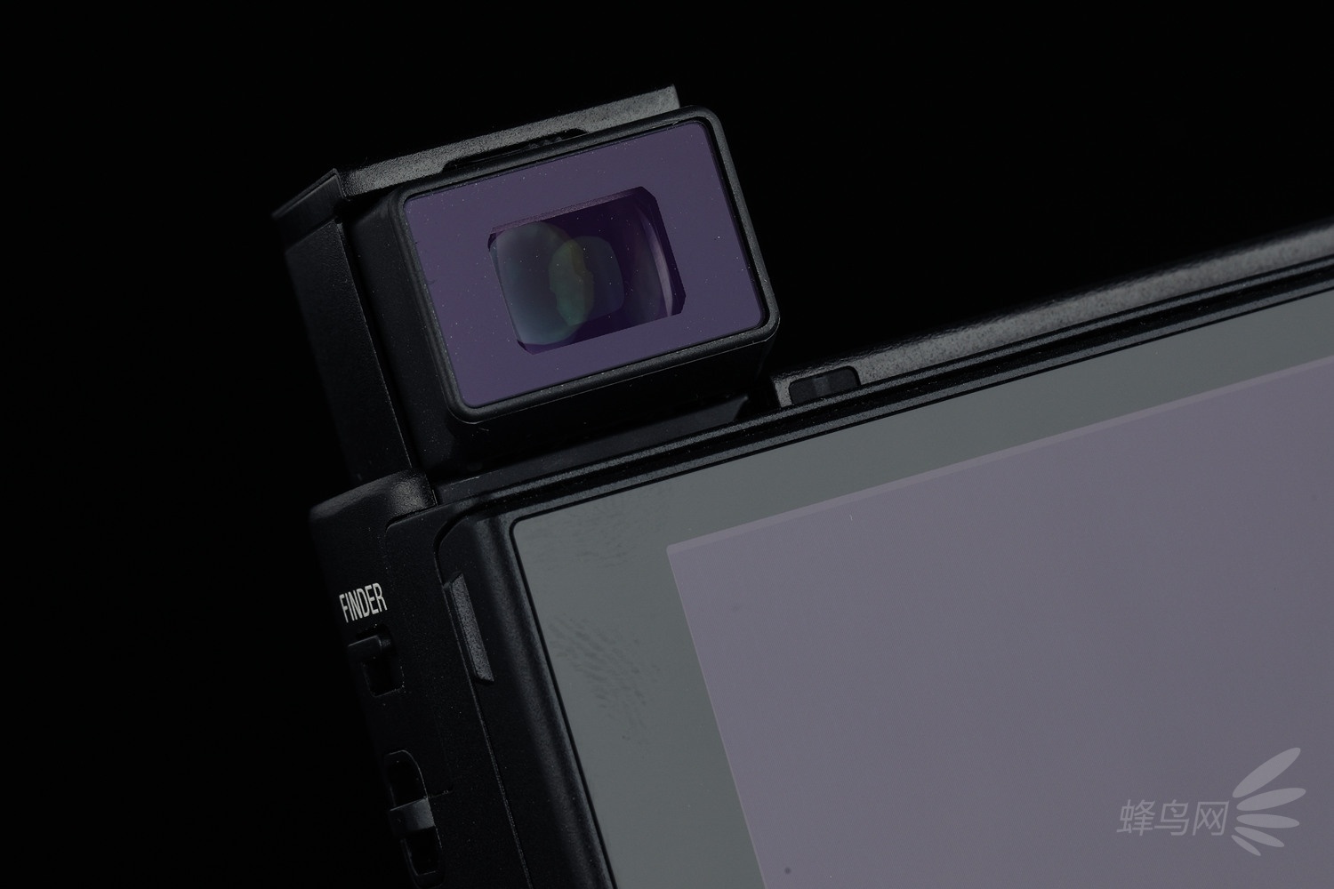紧凑机身大变焦 索尼最新黑卡RX100 VI外观图赏