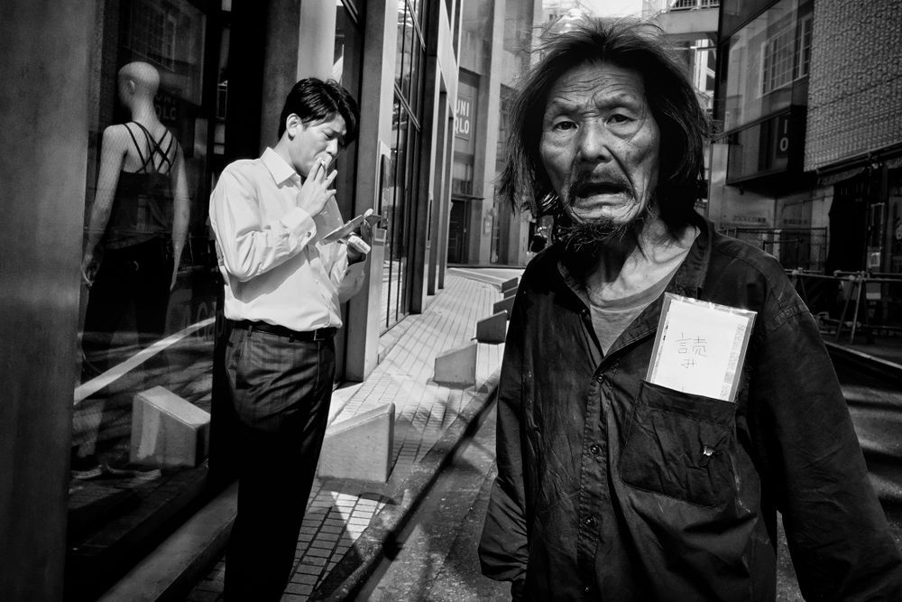 浓烈的街头黑白影像 日本东京街头的众生相