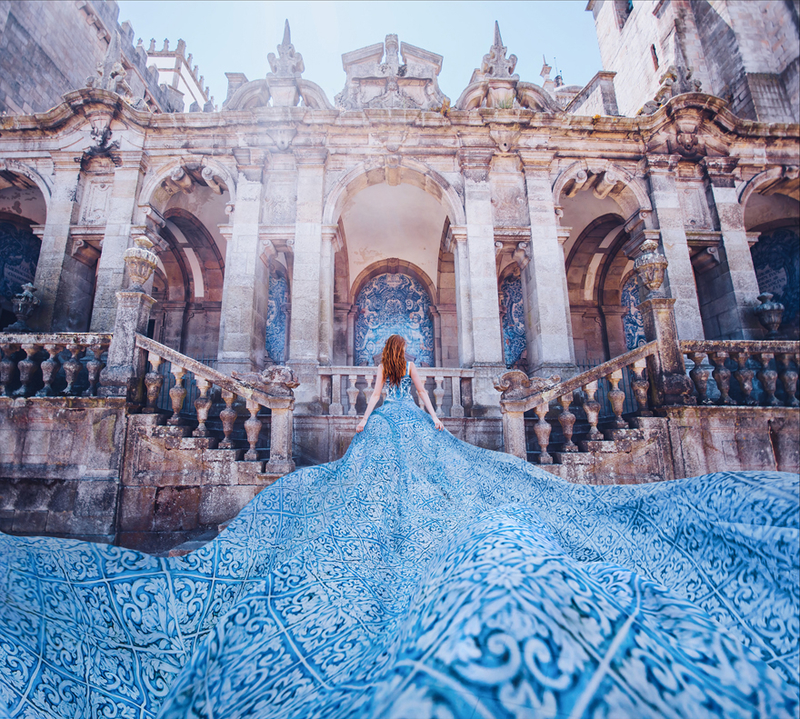 不同寻常的游客照 在全世界穿着最美的裙子