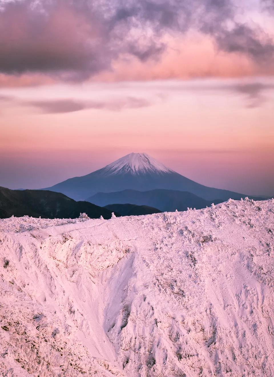 怀着执念与期待  一生只为富士山拍照