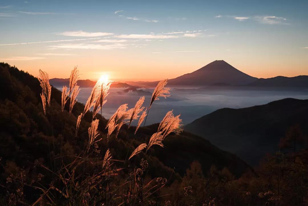 怀着执念与期待  一生只为富士山拍照