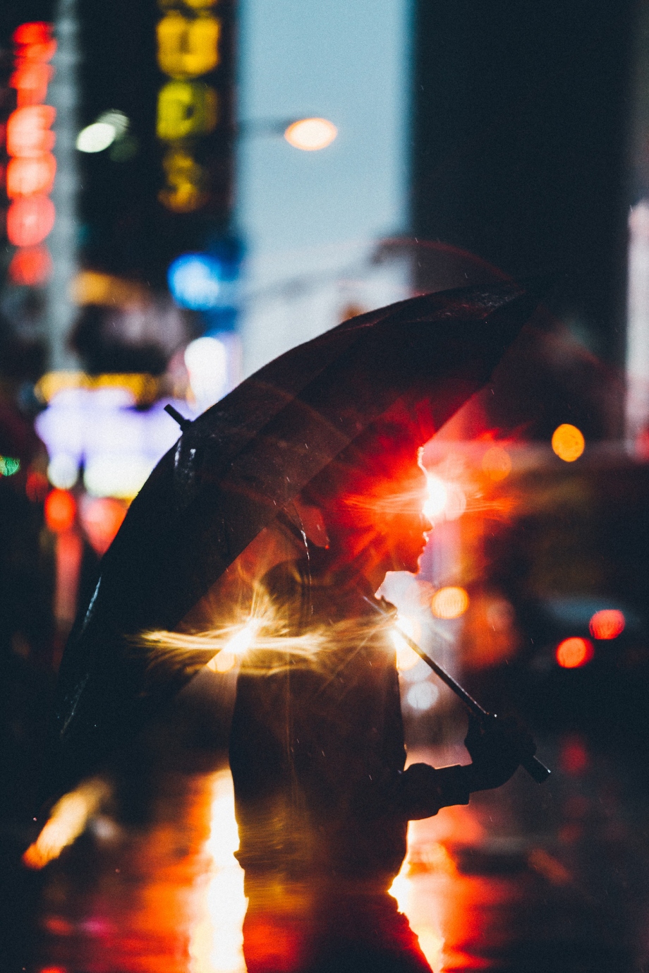 雨中纽约的梦幻色彩 嗅探街头的五光十色