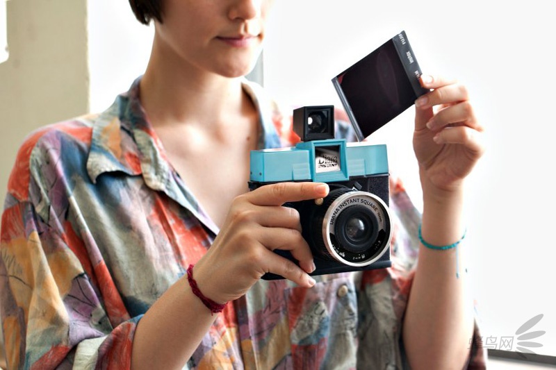 LOMOƳDiana Instant Square