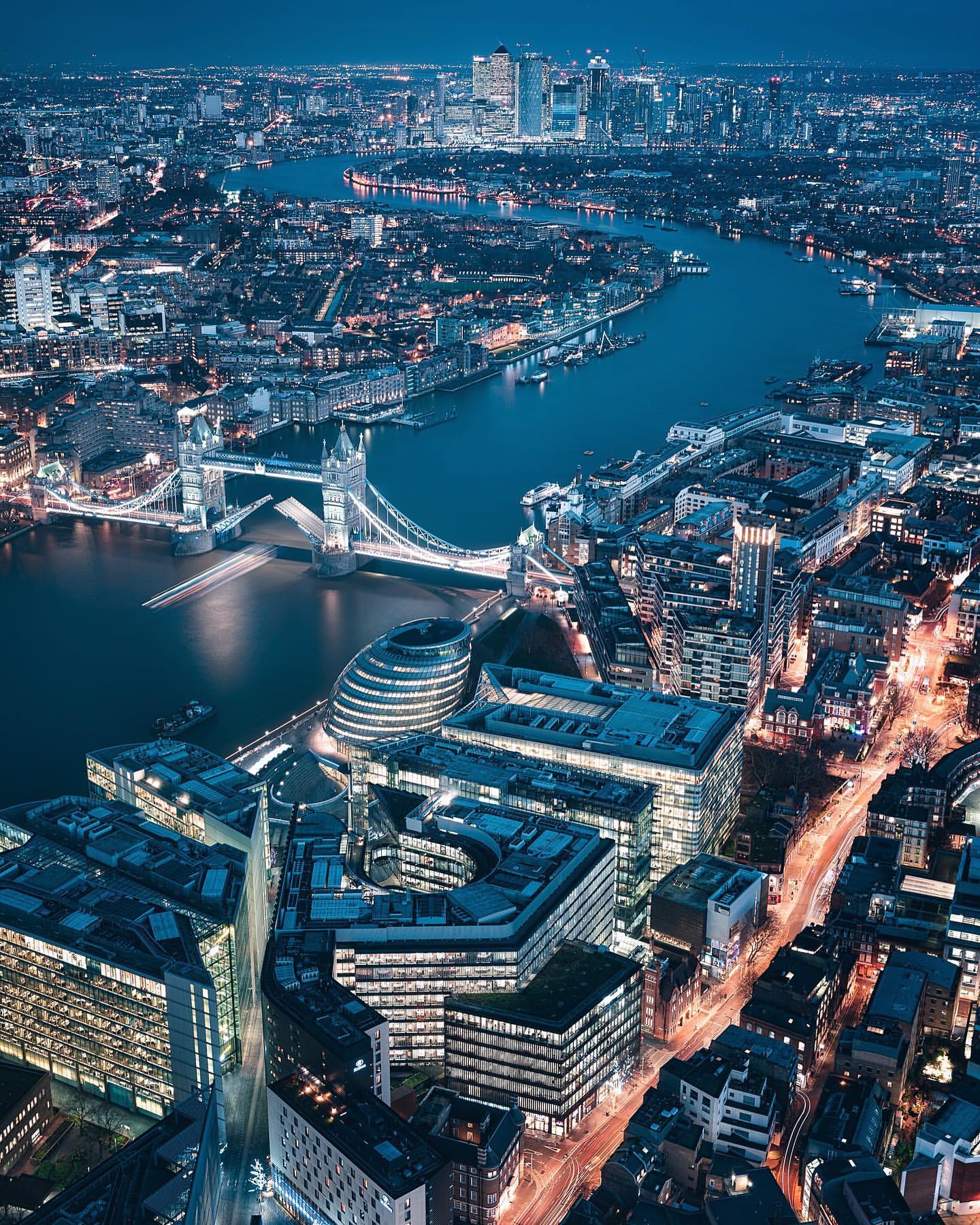 科幻色调的迷人都市 现代与未来融合的伦敦城