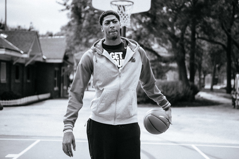 追随篮球的体育精神 NBA篮球明星的肖像