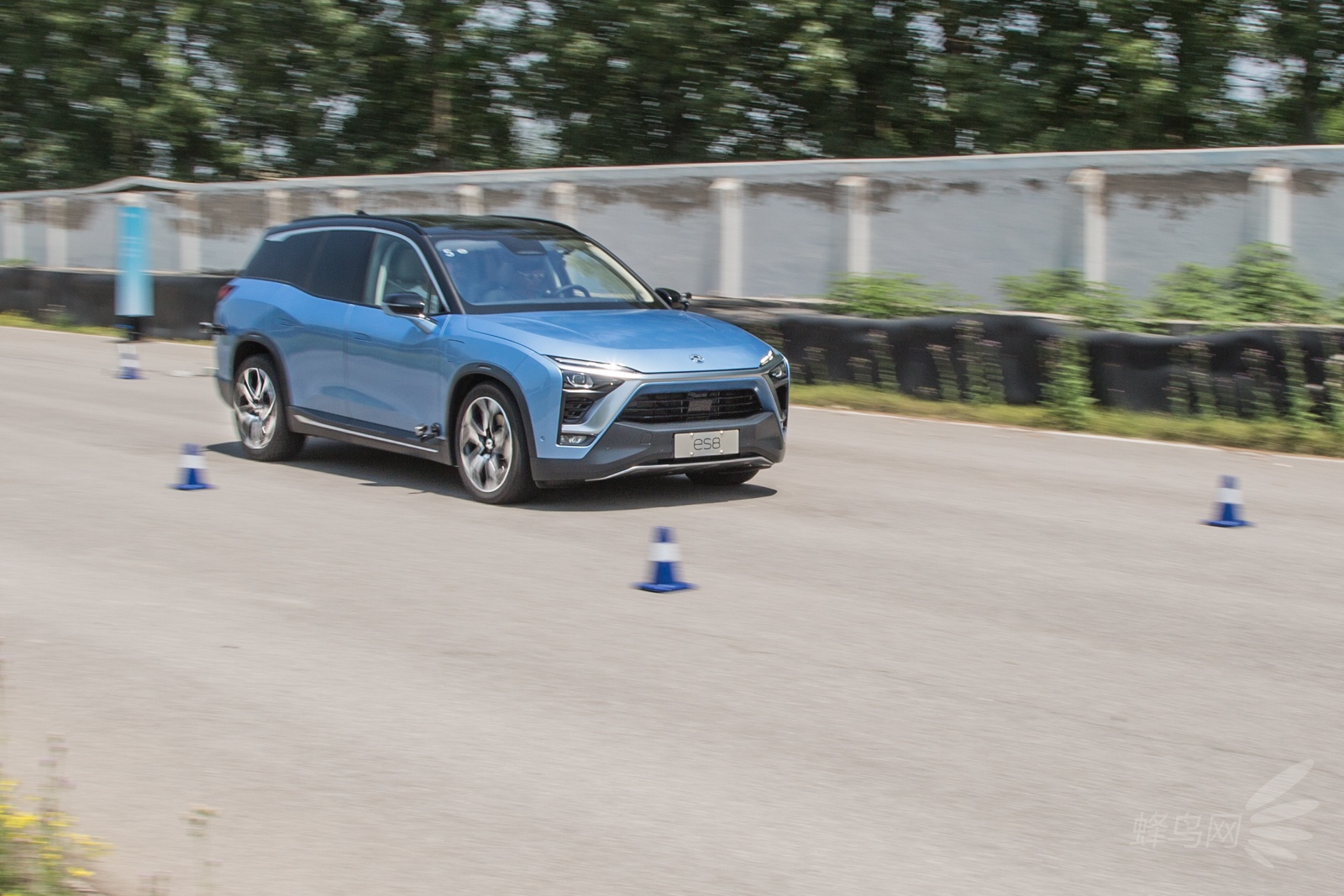 不只是狂暴 试驾体验蔚来es8