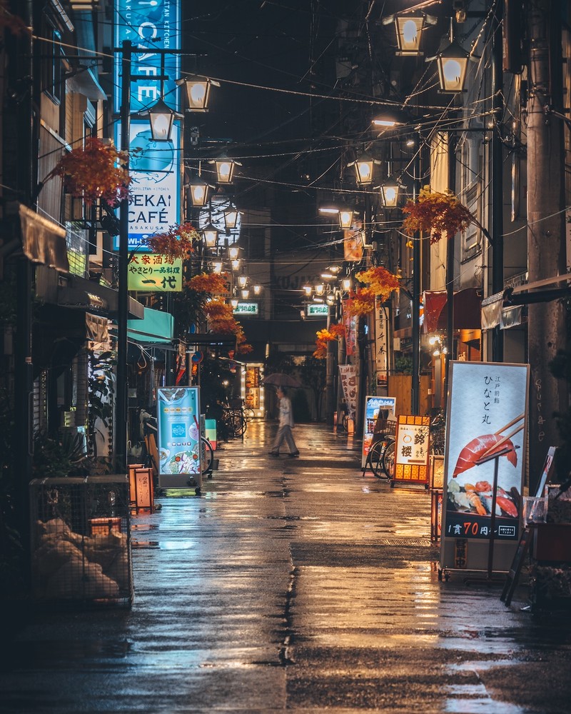 喧闹迷人的东京夜色 记录行色匆忙的纷乱街头