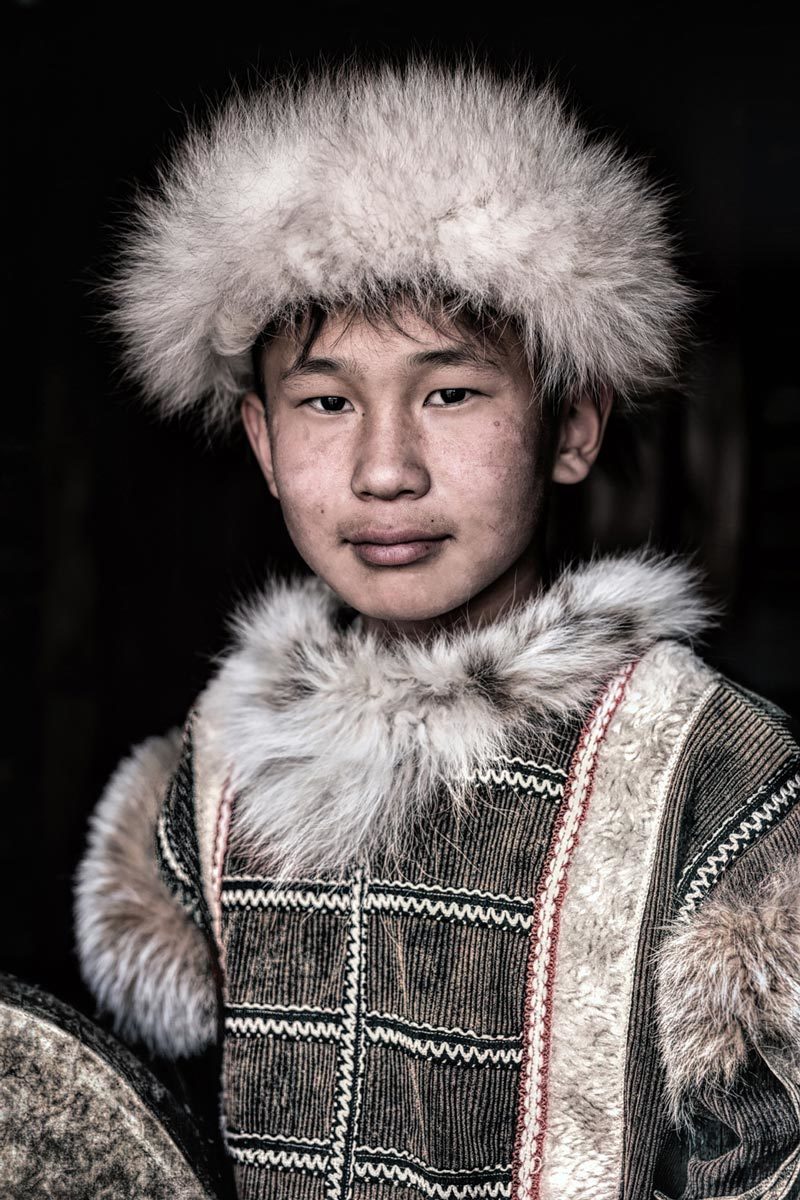 旅行途中的众生相 四万公里记录西伯利亚众生相