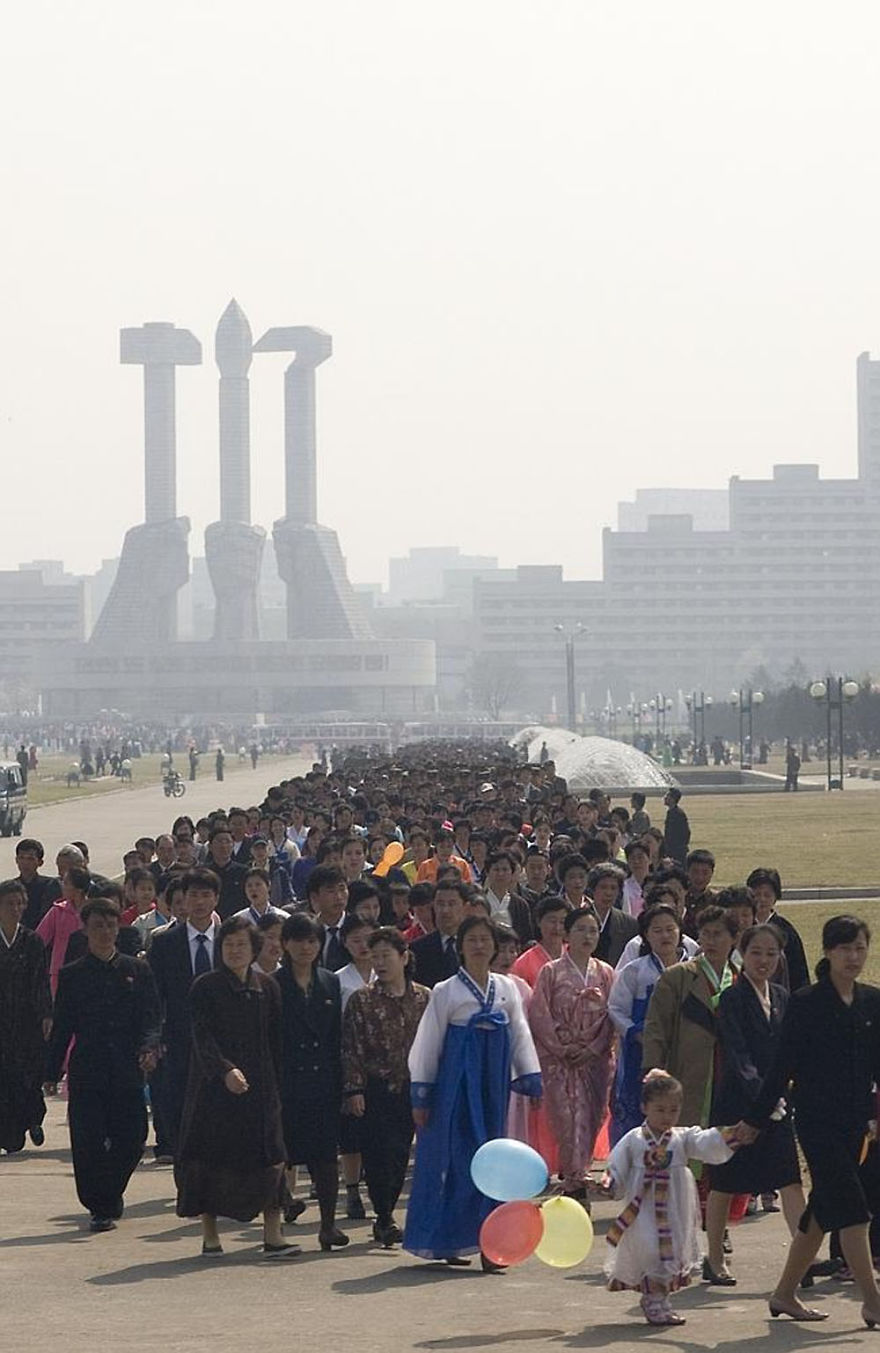“幸福”背后的窘迫现状 朝鲜表面下的真实生活