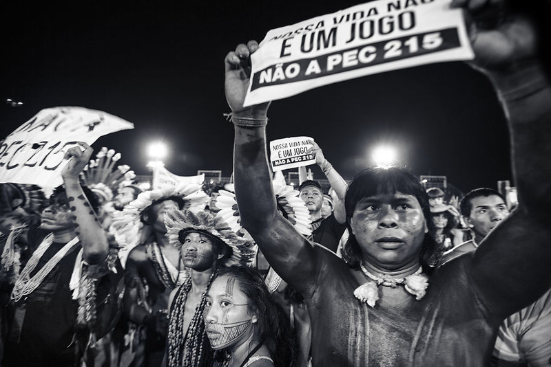 巴西土著文化盛会 刺激生动的现场盛况