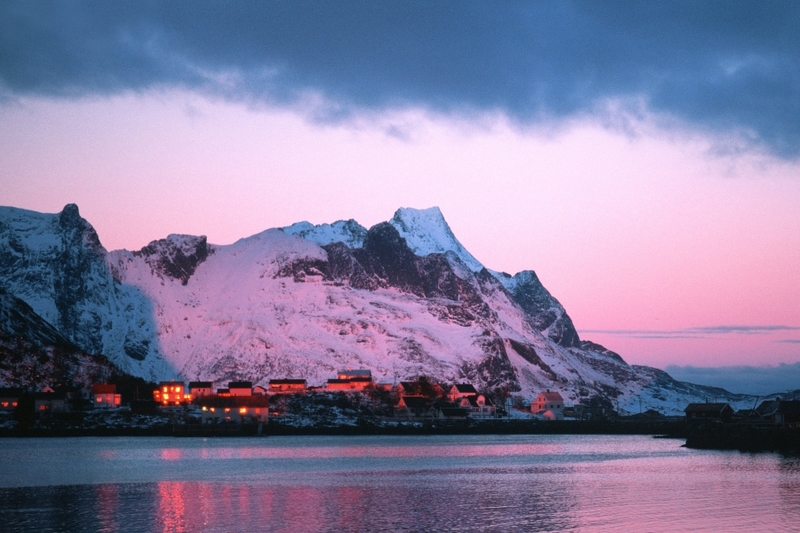 挪威的冰雪冬日 寒冷中享受纯粹的自然之美