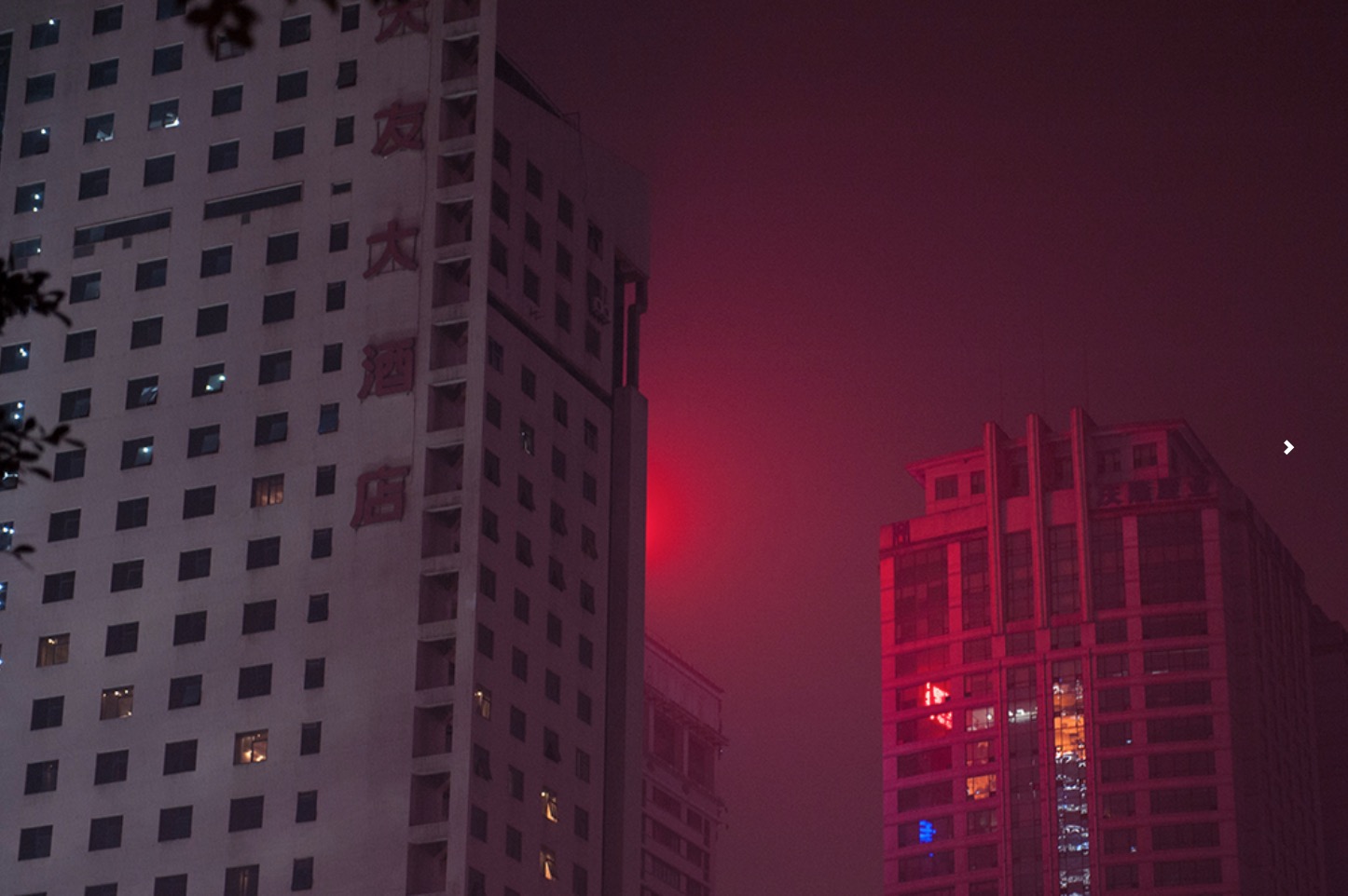 夜色中的中国建筑 暗光中的静谧灯火