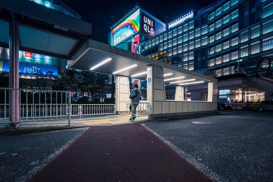 新宿街头的华丽之夜 灯红酒绿的超级都市