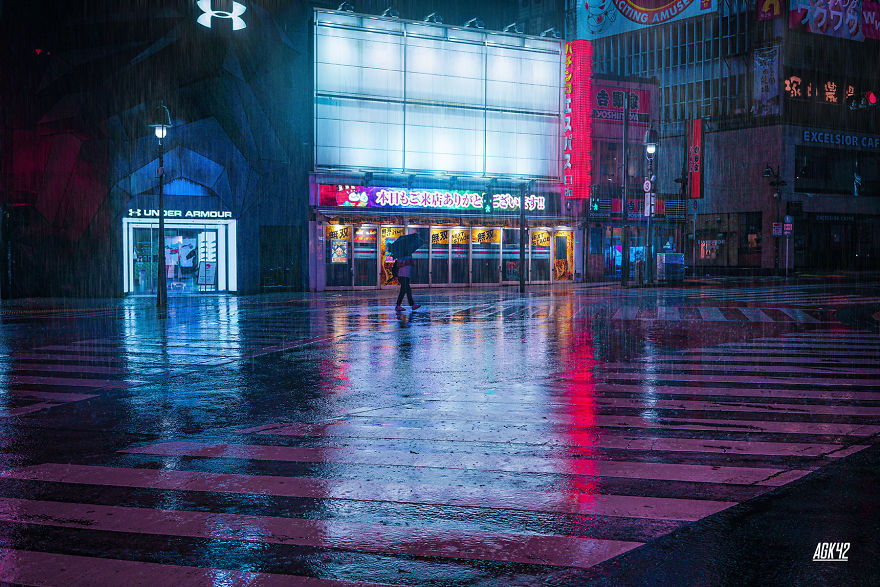 暴风雨前的宁静 霓虹之下宁静的东京街头