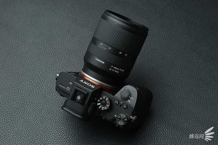 17-28mm f/2.8 Di III RXD