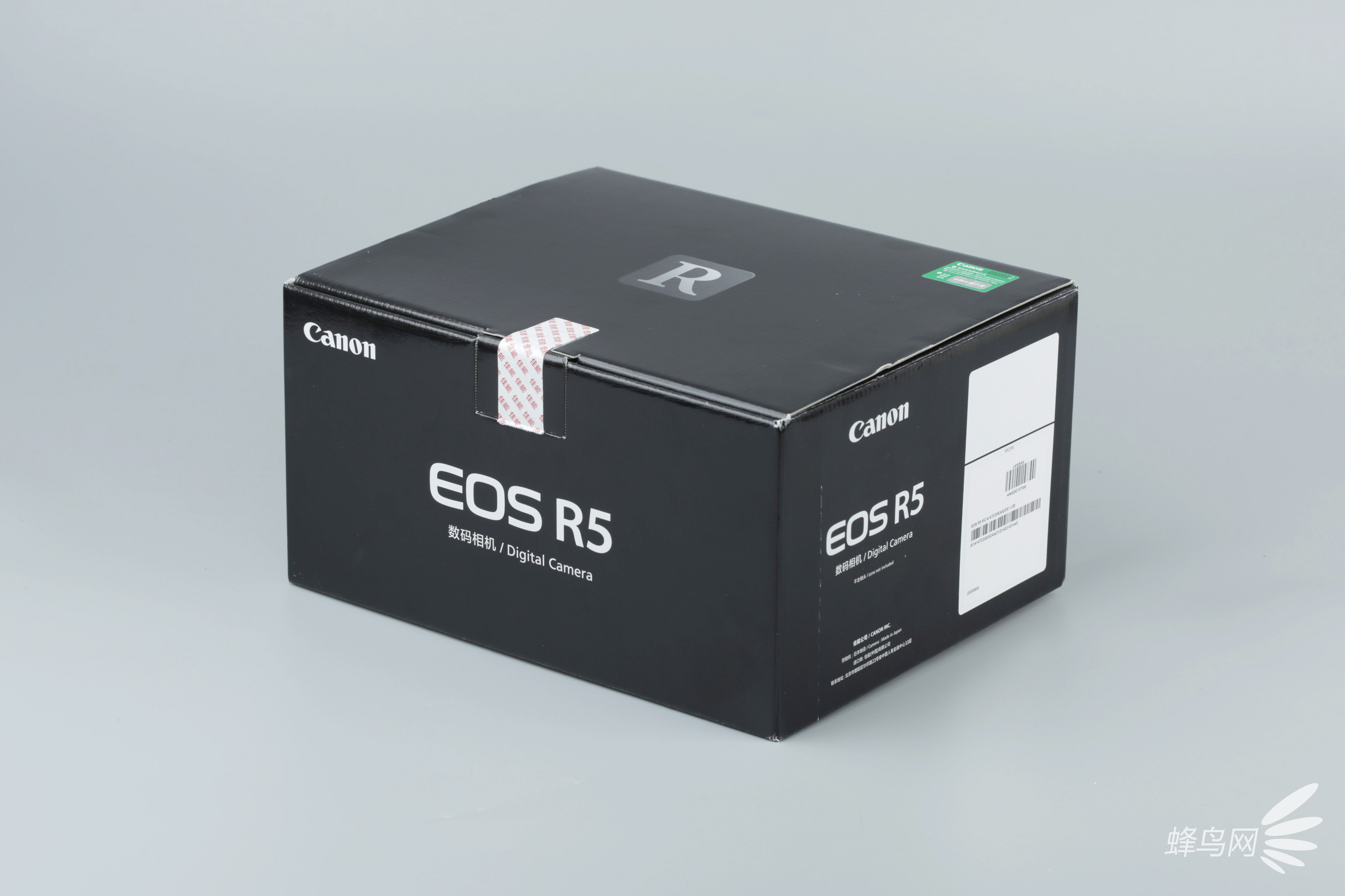 大幅跃进的旗舰级专微 佳能EOS R5评测