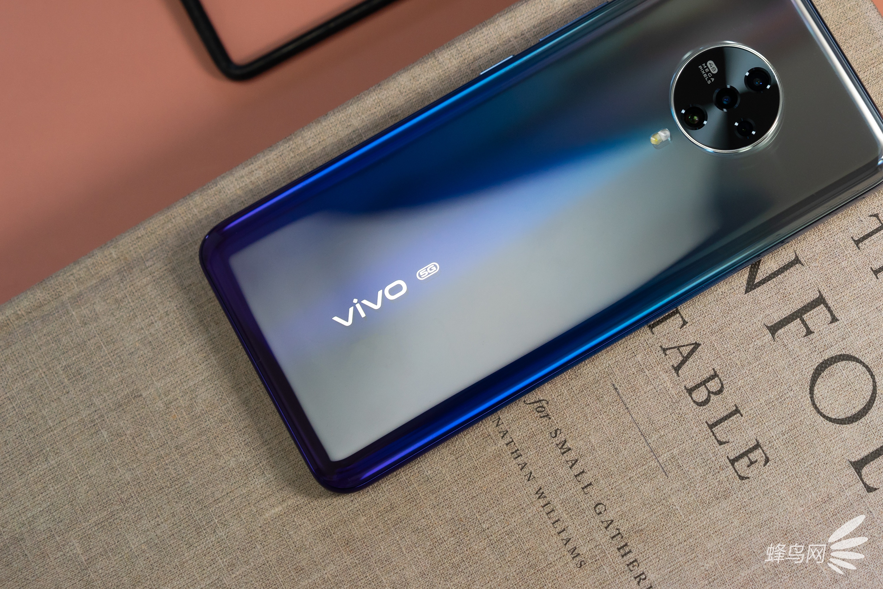 全网通5G自拍手机 vivo S6多瑙河配色图赏