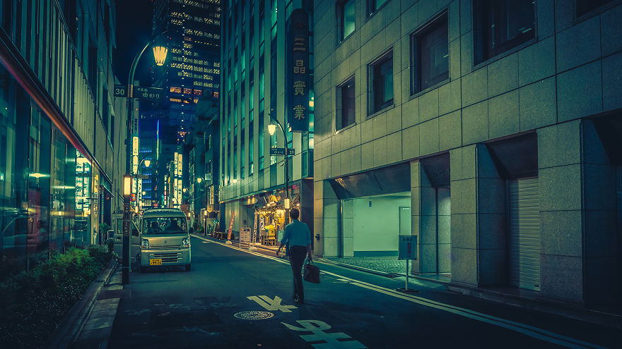 纸醉金迷的日本街头 昏黄幽暗的夜间都市