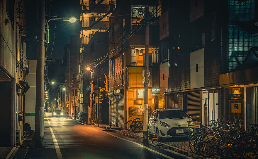 纸醉金迷的日本街头 昏黄幽暗的夜间都市