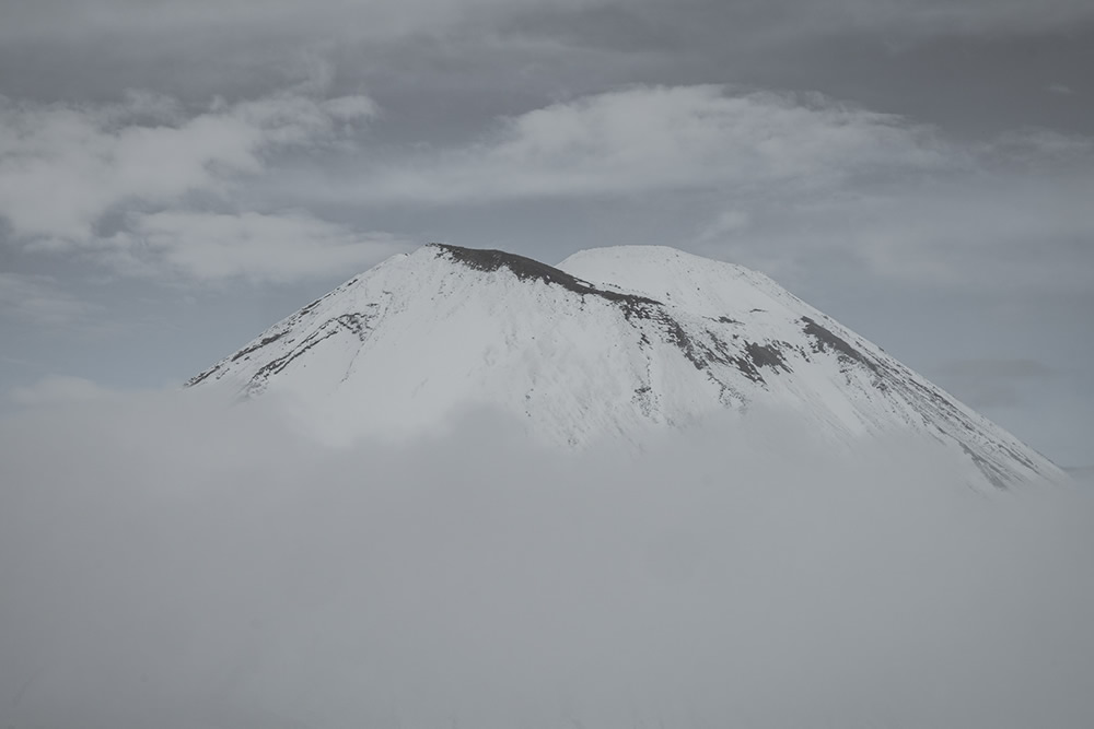 新西兰的冬日滑雪场 猎取自然的雪原美景