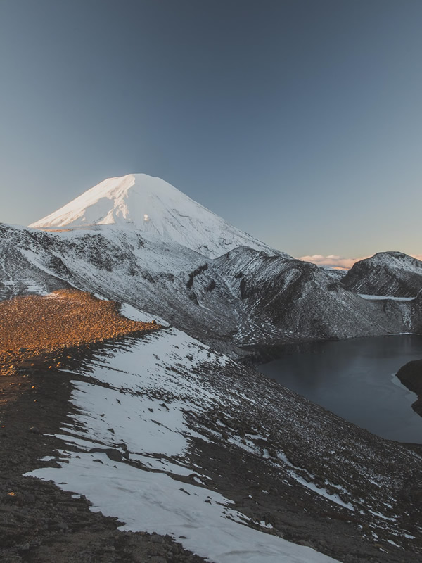 新西兰的冬日滑雪场 猎取自然的雪原美景