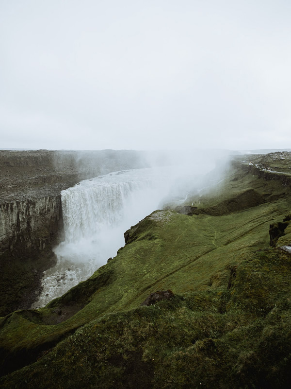 冰岛的壮阔自然 淡雅色彩下的美妙世界