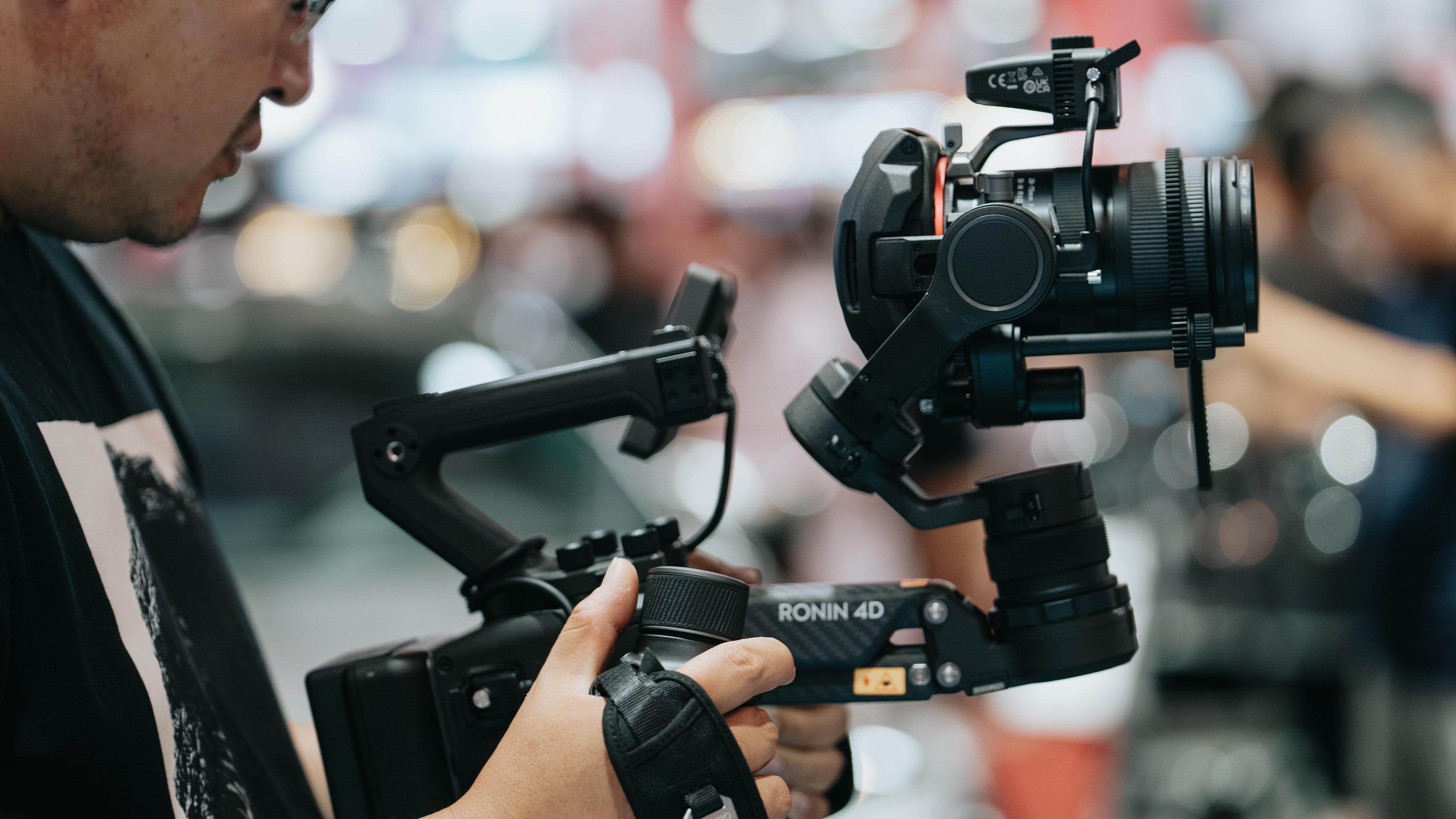 DJI 󽮲չBIRTVRonin 4D-8K ࣬Inspire 3 ն
