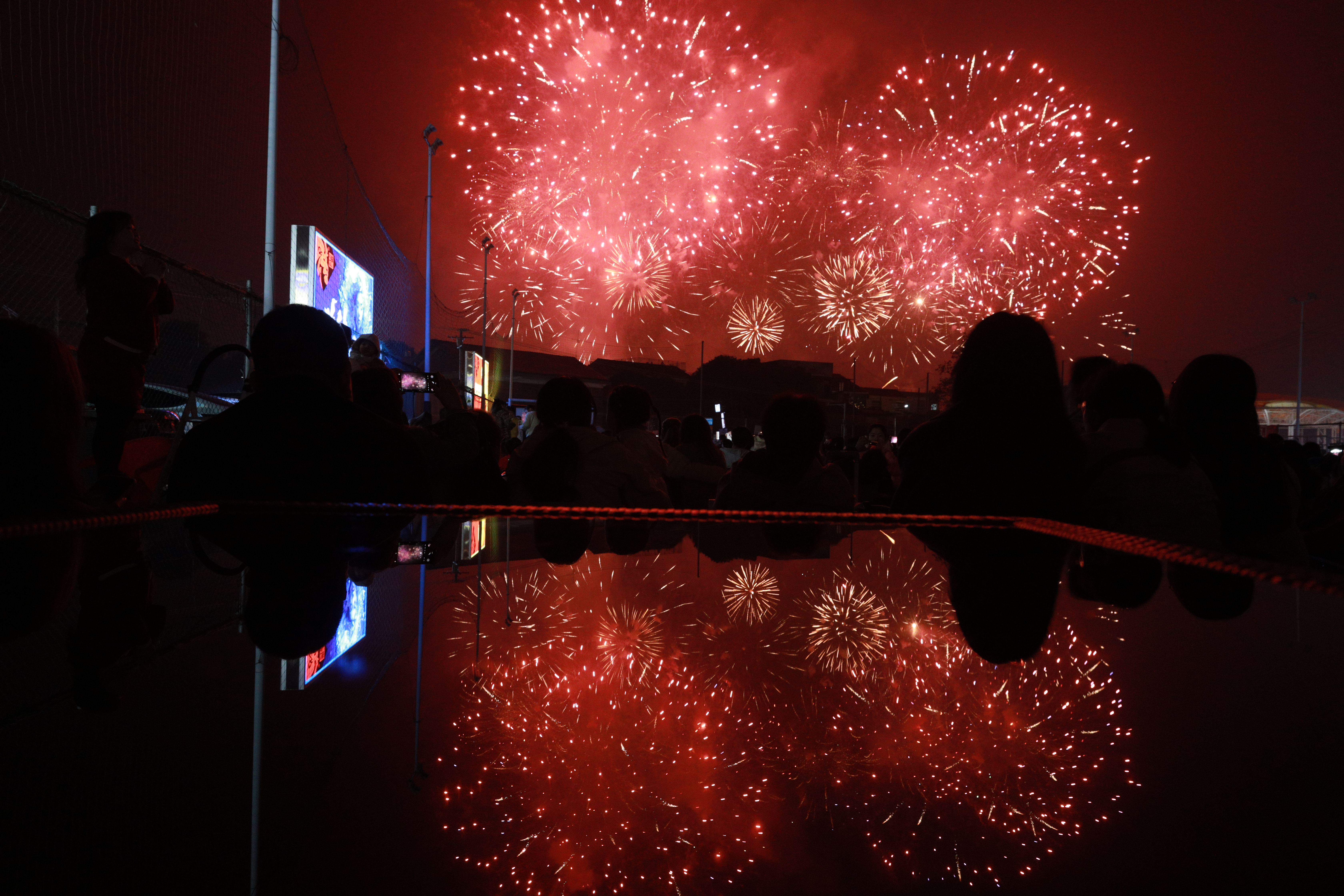 ��ӰΪī���̻�Ϊʫ ����EOS R6 Mark II��RF24-105mm F2.8 L IS USM Z����2025����̻�ҹ