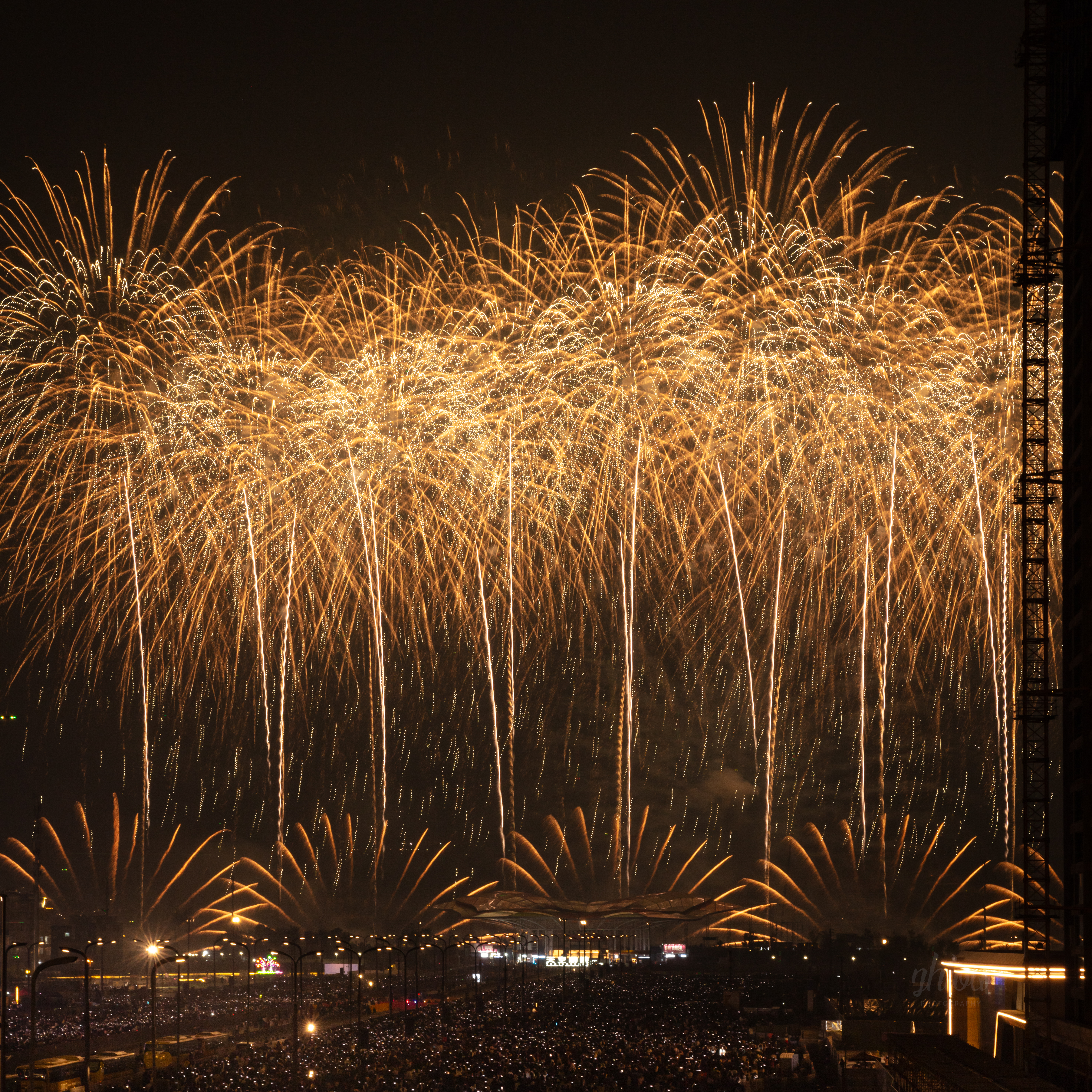 ��ӰΪī���̻�Ϊʫ ����EOS R6 Mark II��RF24-105mm F2.8 L IS USM Z����2025����̻�ҹ