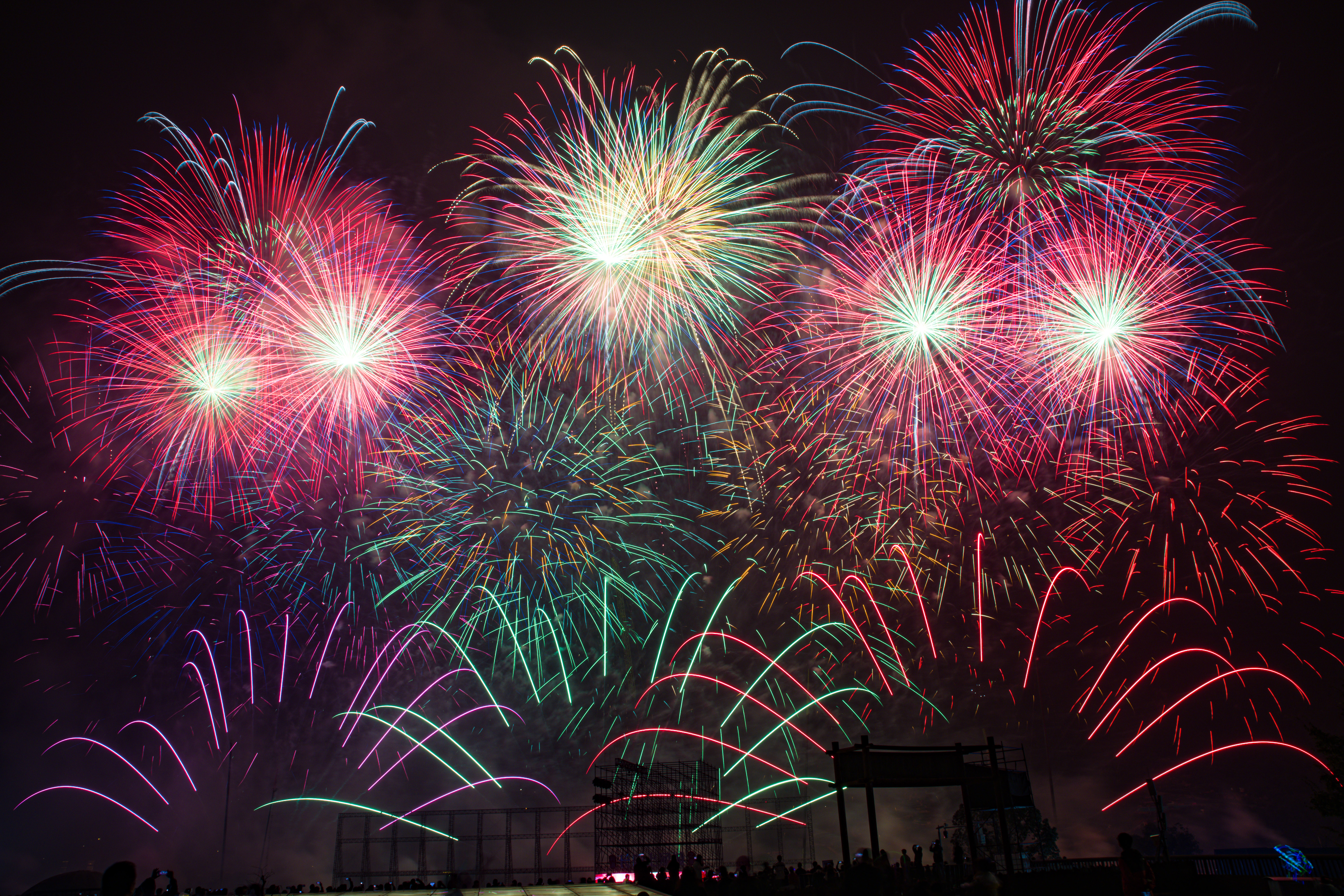 ��ӰΪī���̻�Ϊʫ ����EOS R6 Mark II��RF24-105mm F2.8 L IS USM Z����2025����̻�ҹ