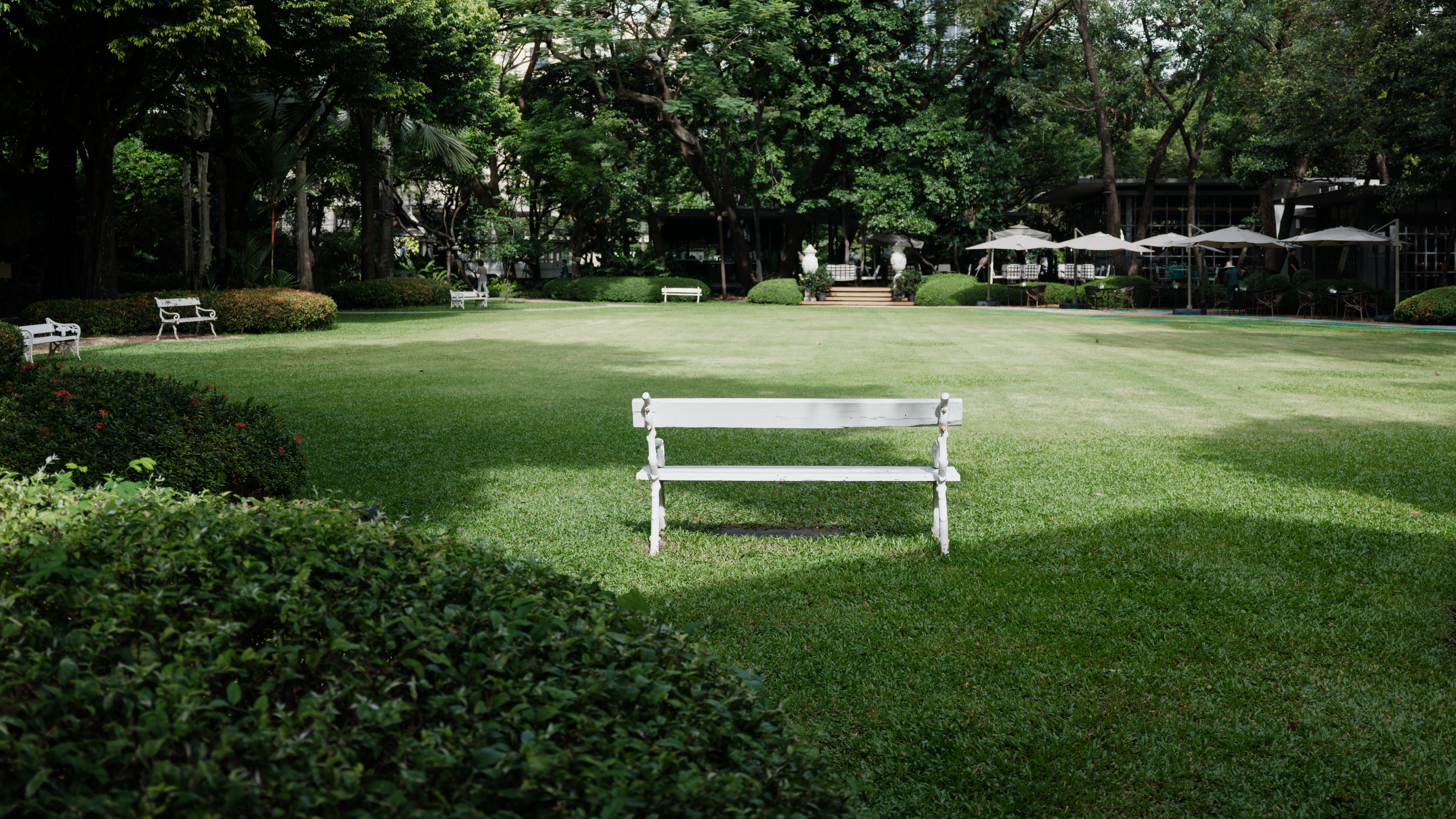 28mmF4的中画幅，是富士的“陷阱”还是扫街的“甜品”？