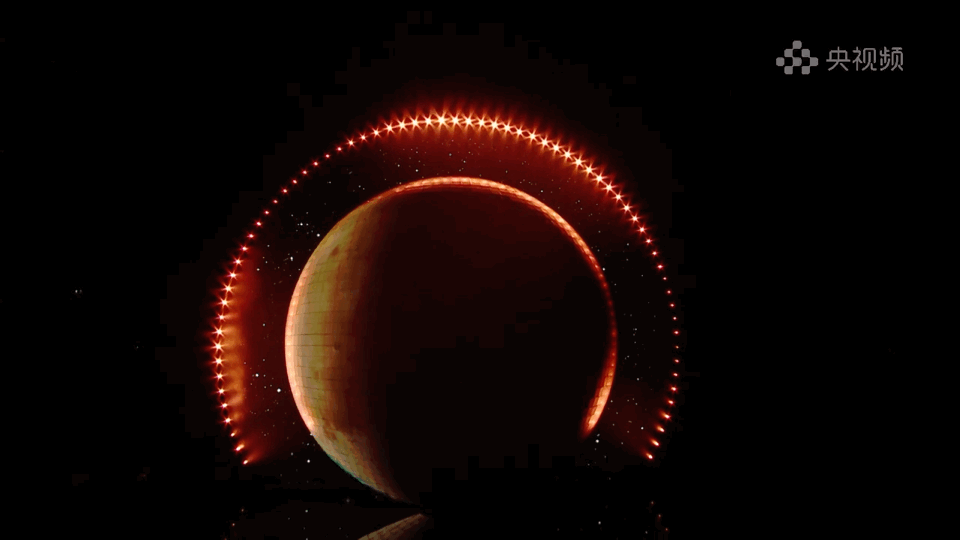 ���Ǻ�������ɢ�������ǣ��������ǹ�ʢ�䡷ڹ�͡���һ�𡱵�Ⱥ������