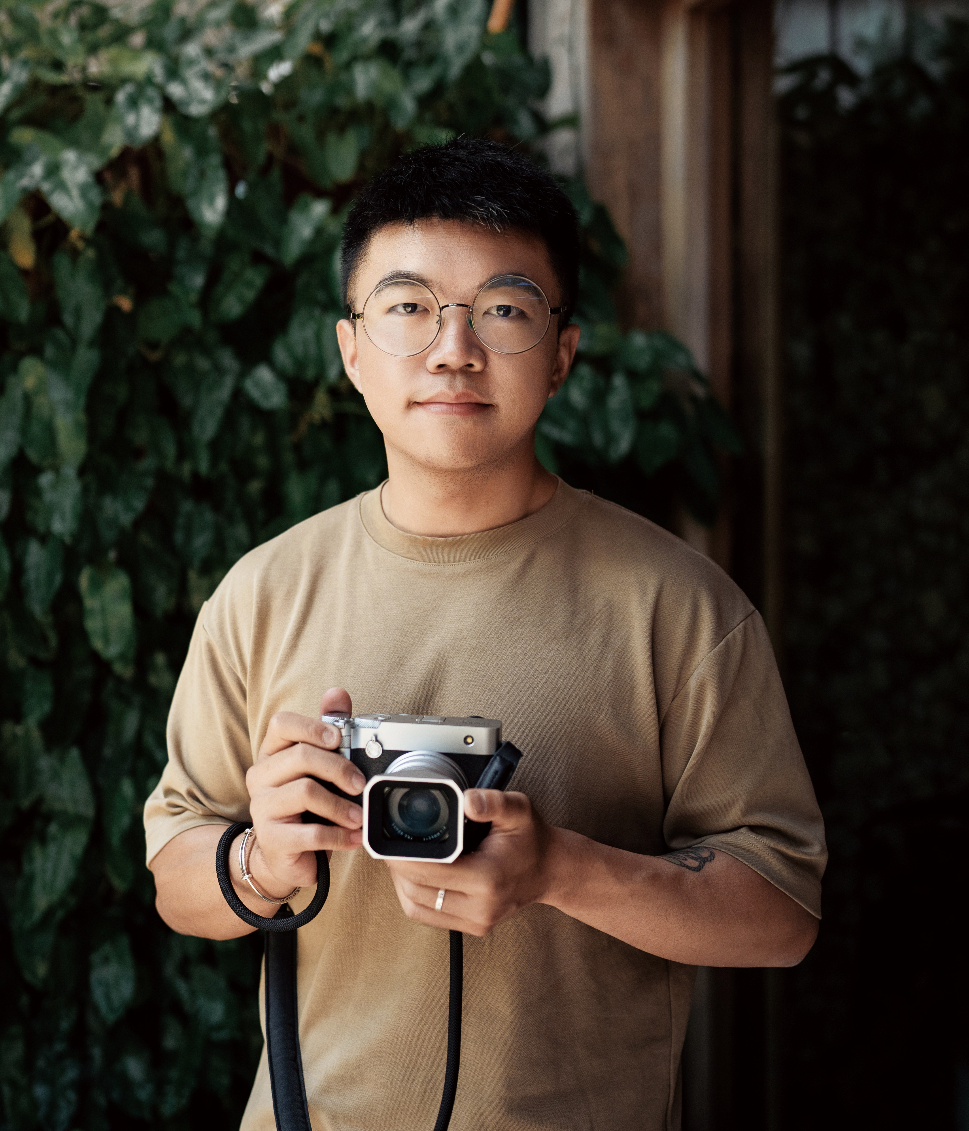 28mmF4的中画幅，是富士的“陷阱”还是扫街的“甜品”？