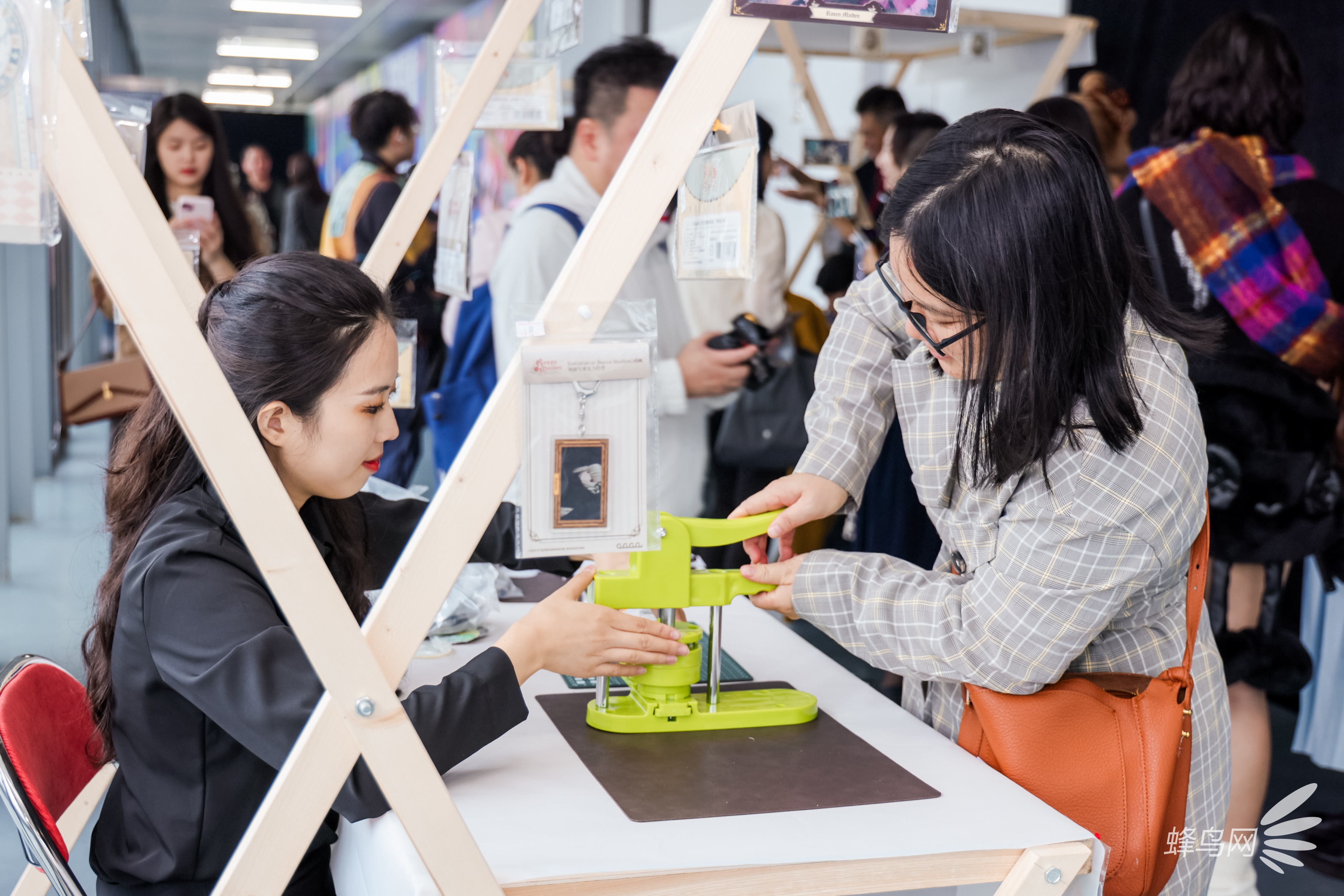 2025����Ӱ����껪֮EOSӰ��������԰�Ϻ���Ļ ����Ӱ��������������