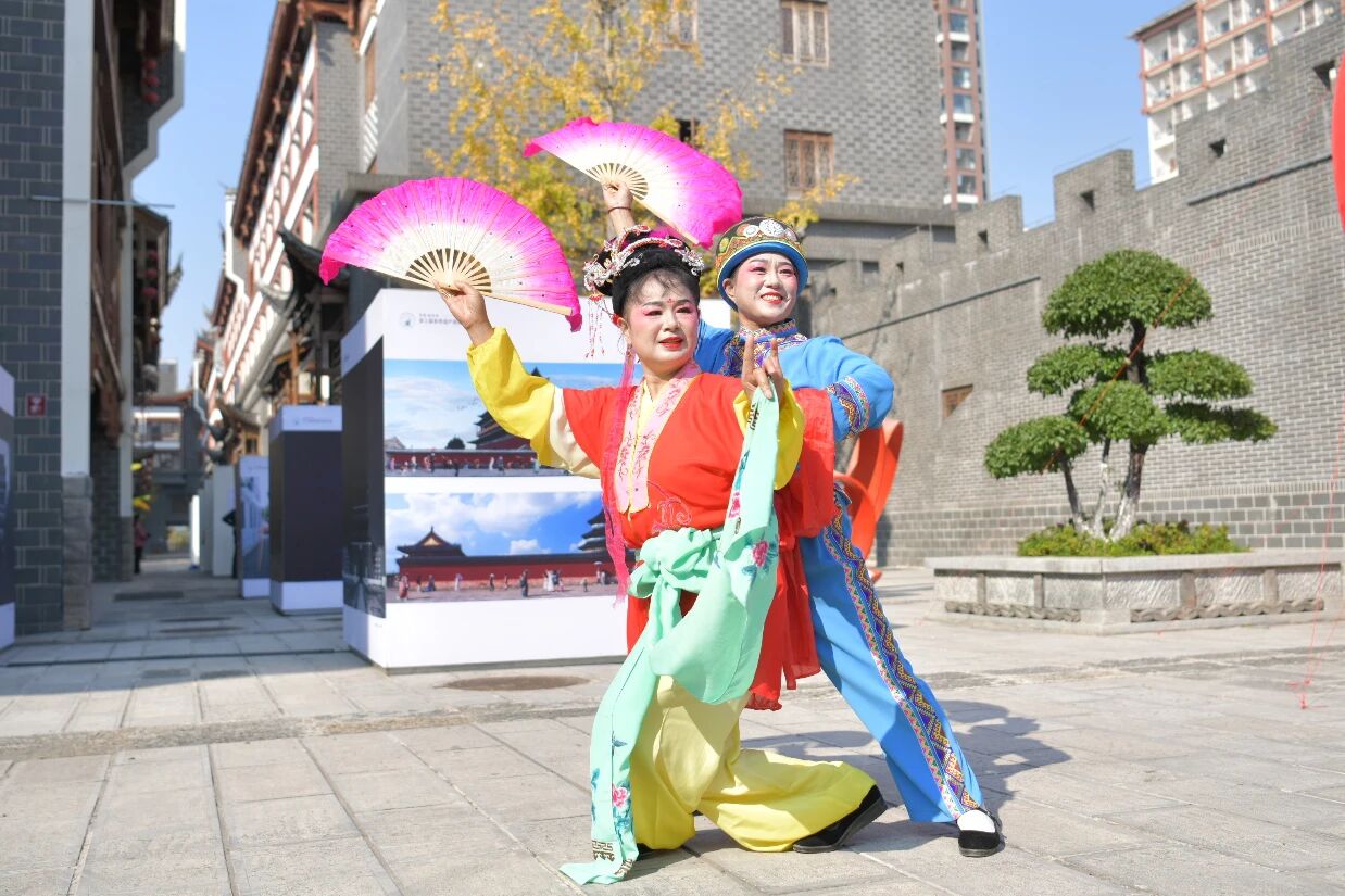 ��Խɽ�����Ի������������й����żҽ硱�����������Ų���Ӱ��չ��ɽˮʤ������Ļ