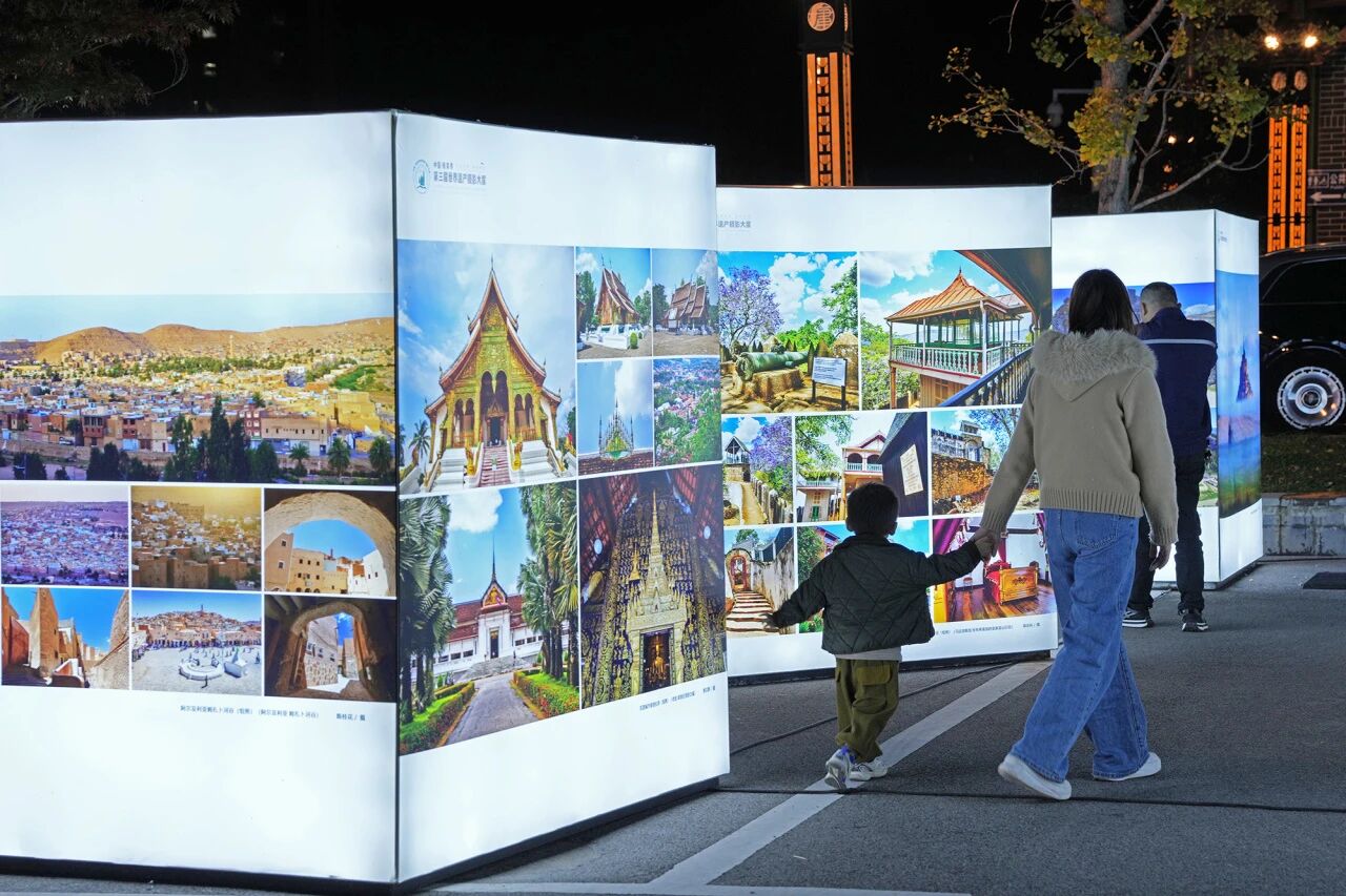 ��Խɽ�����Ի������������й����żҽ硱�����������Ų���Ӱ��չ��ɽˮʤ������Ļ