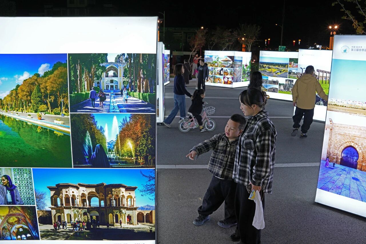 ��Խɽ�����Ի������������й����żҽ硱�����������Ų���Ӱ��չ��ɽˮʤ������Ļ