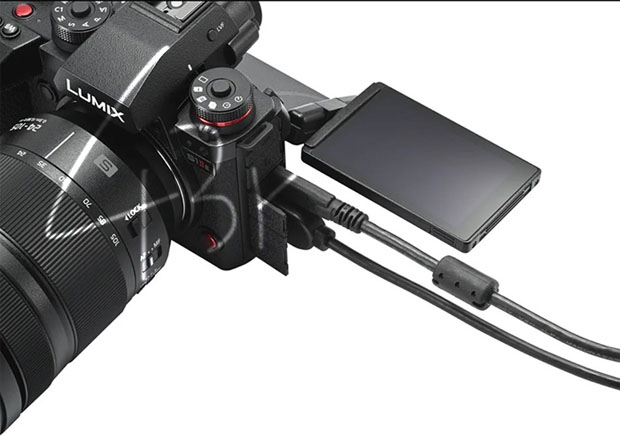 LUMIX S1IIEع
