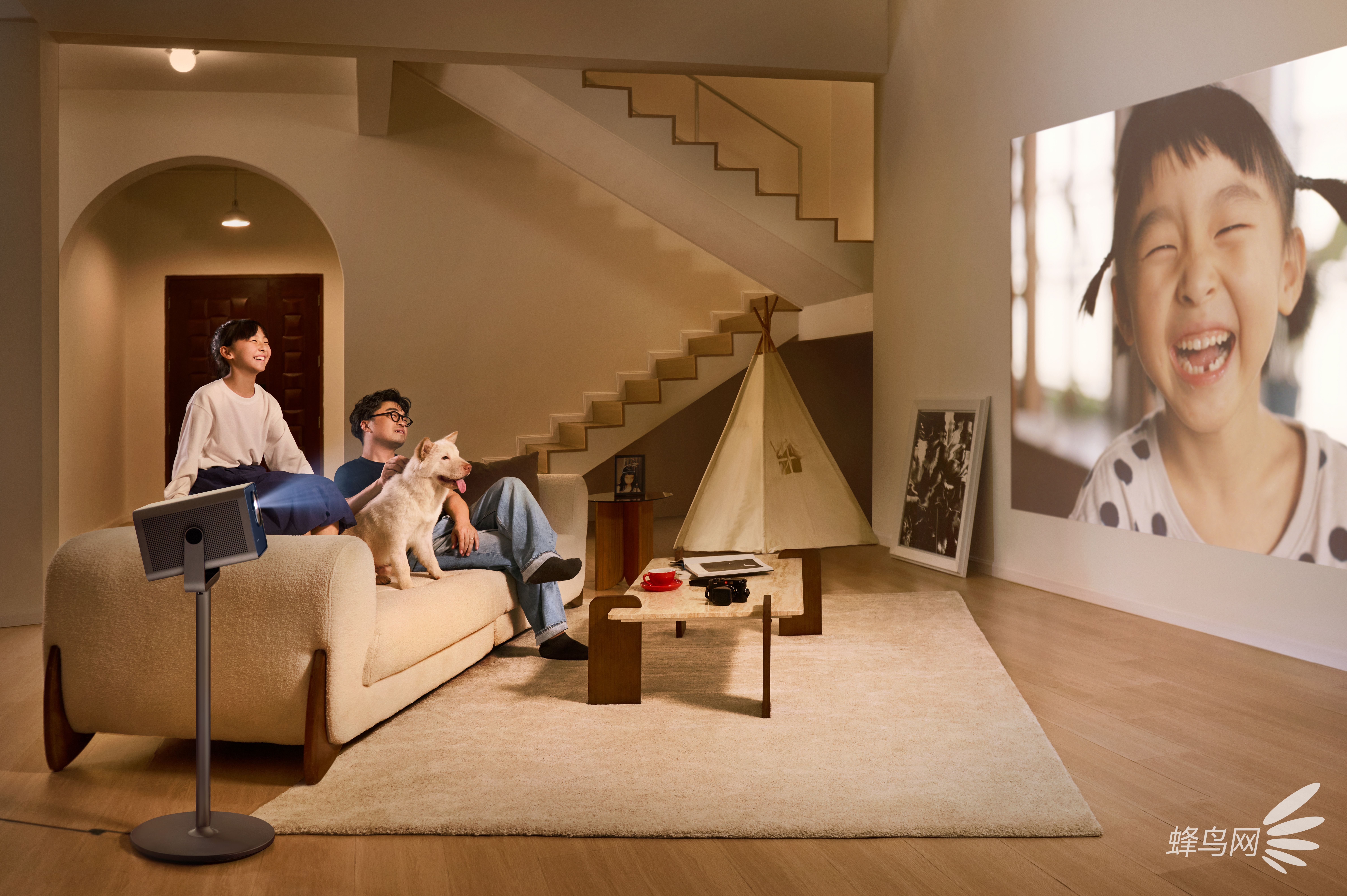 �⿨����Cine Play 1 Plus�๦������ͶӰ��