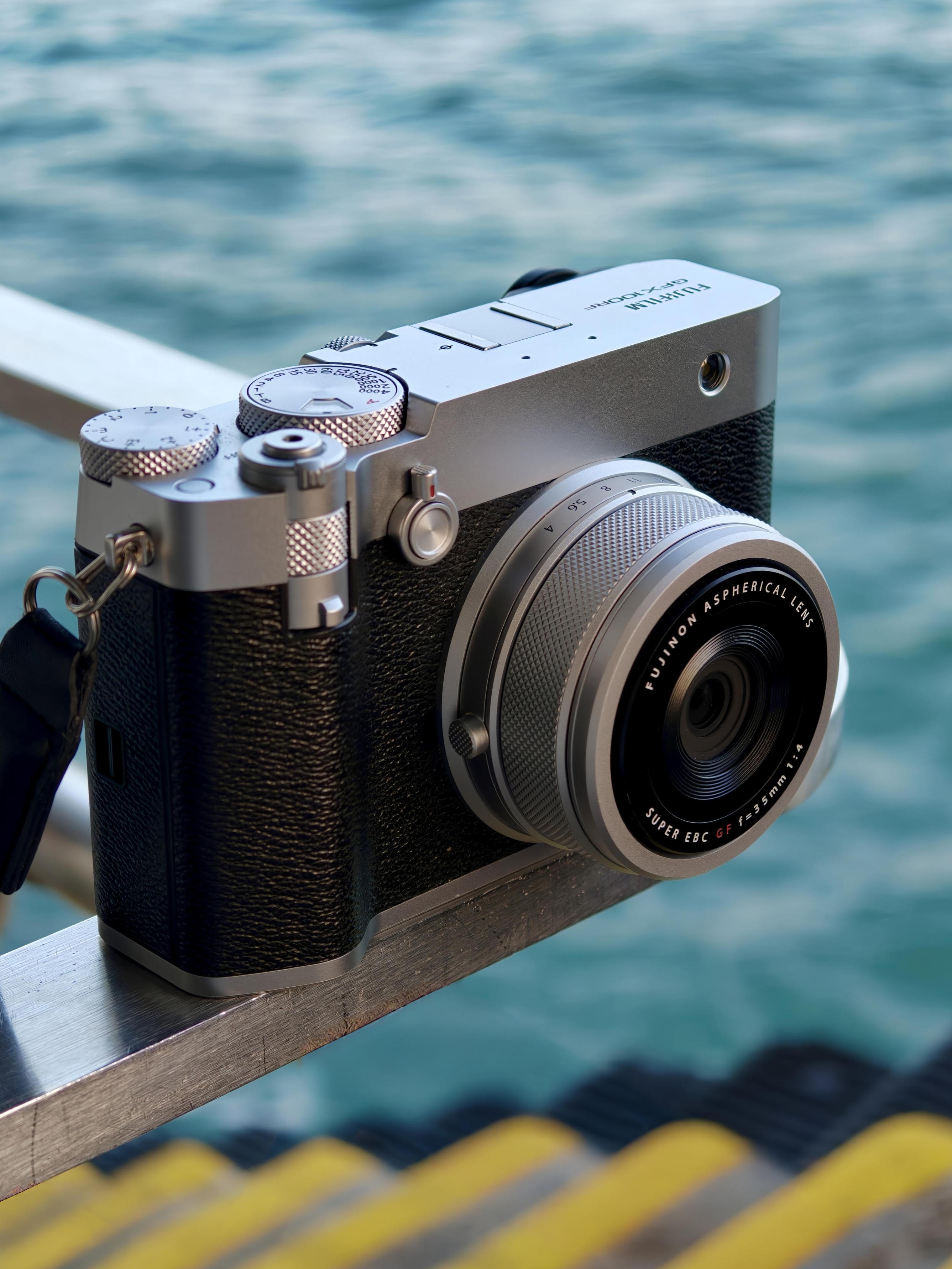 �л����Ľ�ͷ��������ʿGFX100RF�������