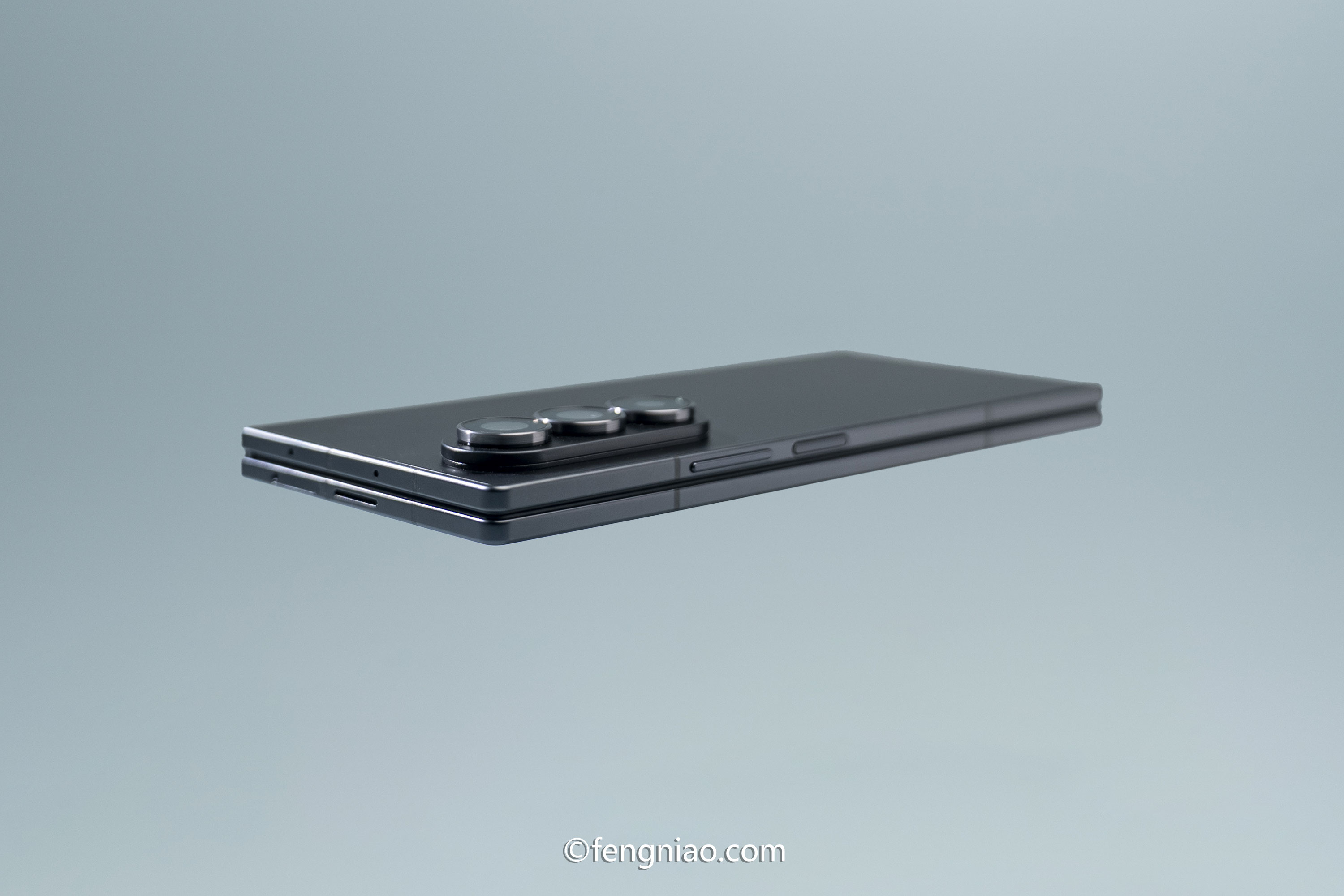 ɱճճ Galaxy Z Fold7۵