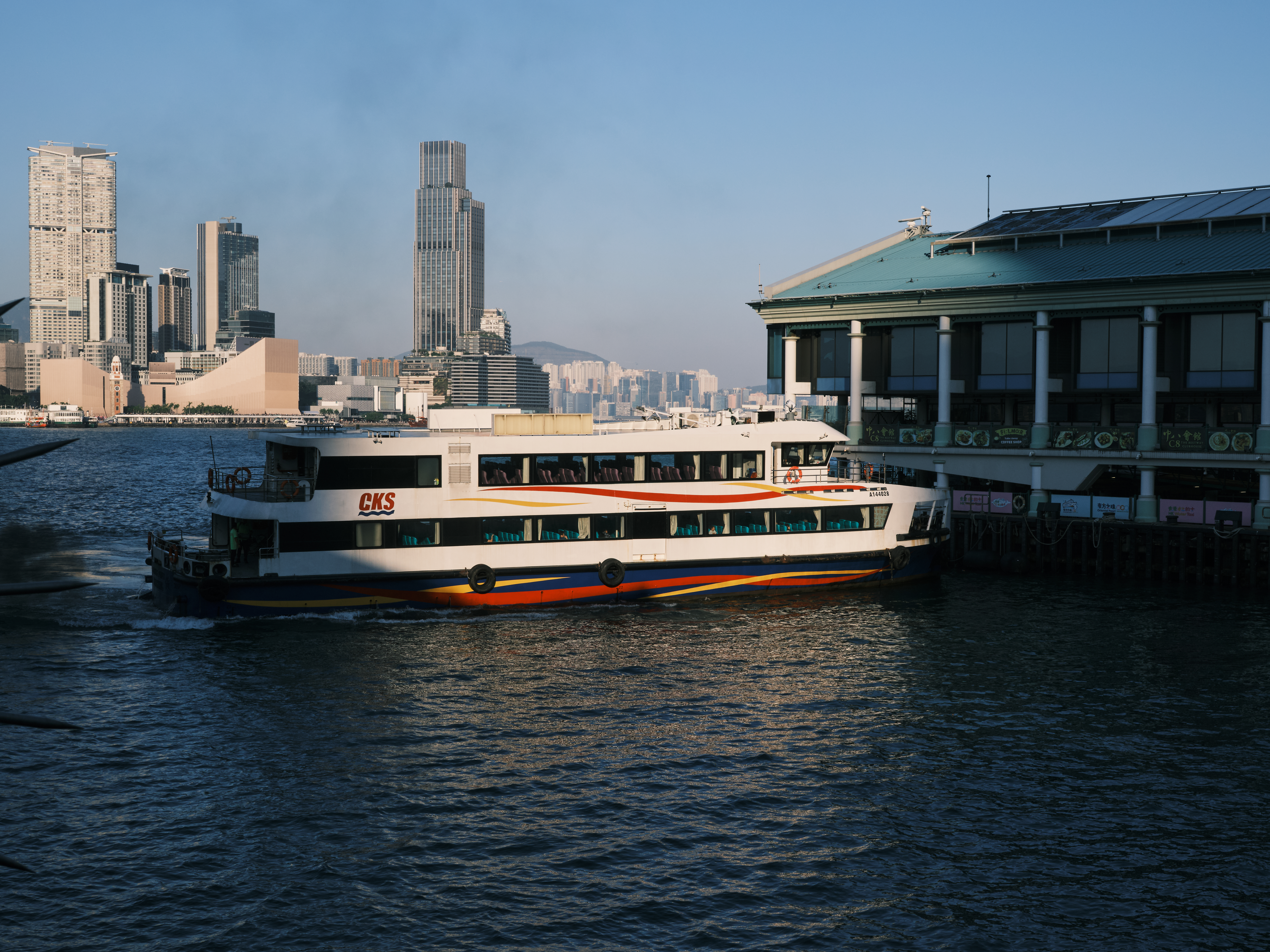 �л����Ľ�ͷ��������ʿGFX100RF�������