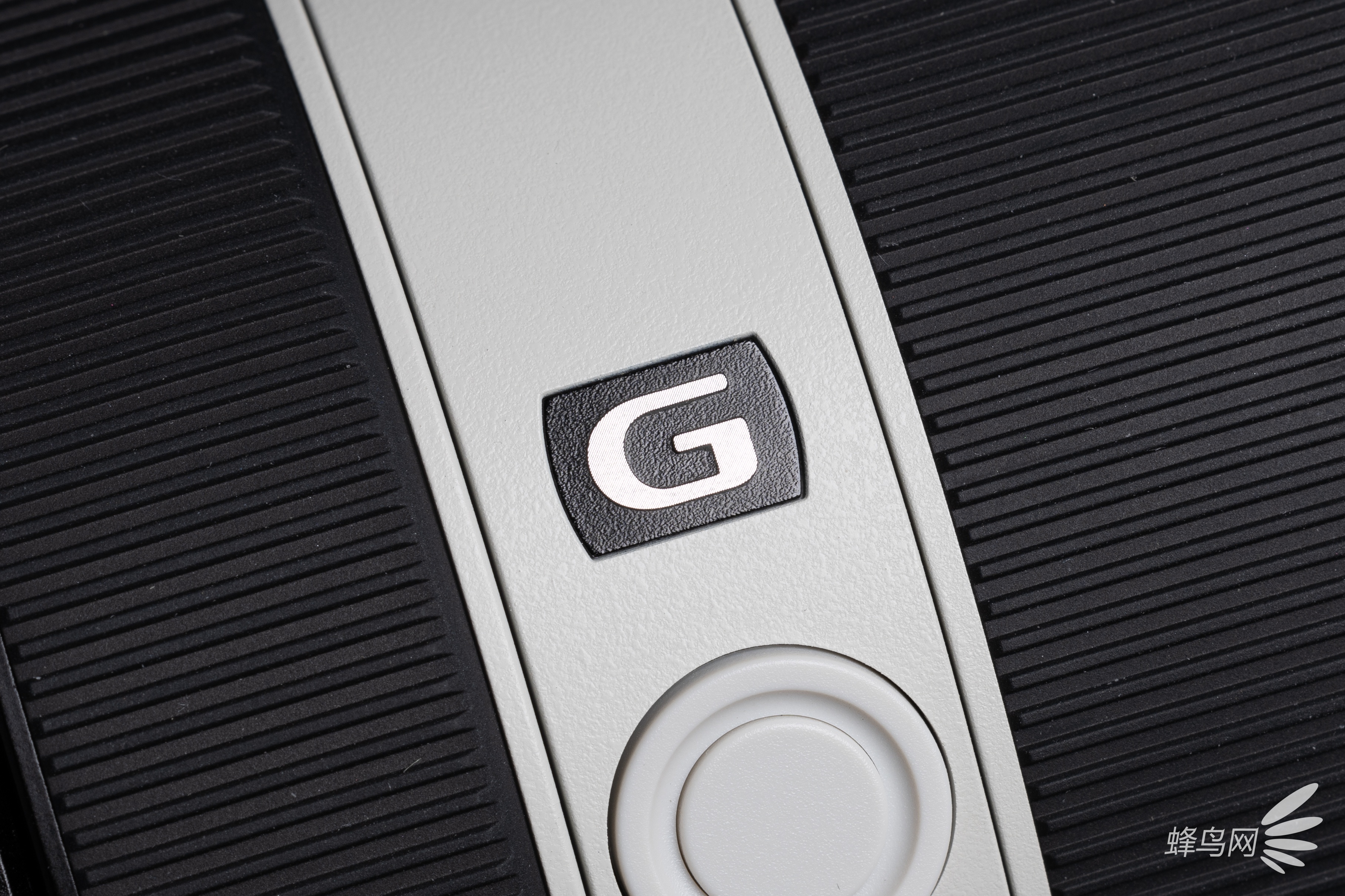 SEL70200G2
