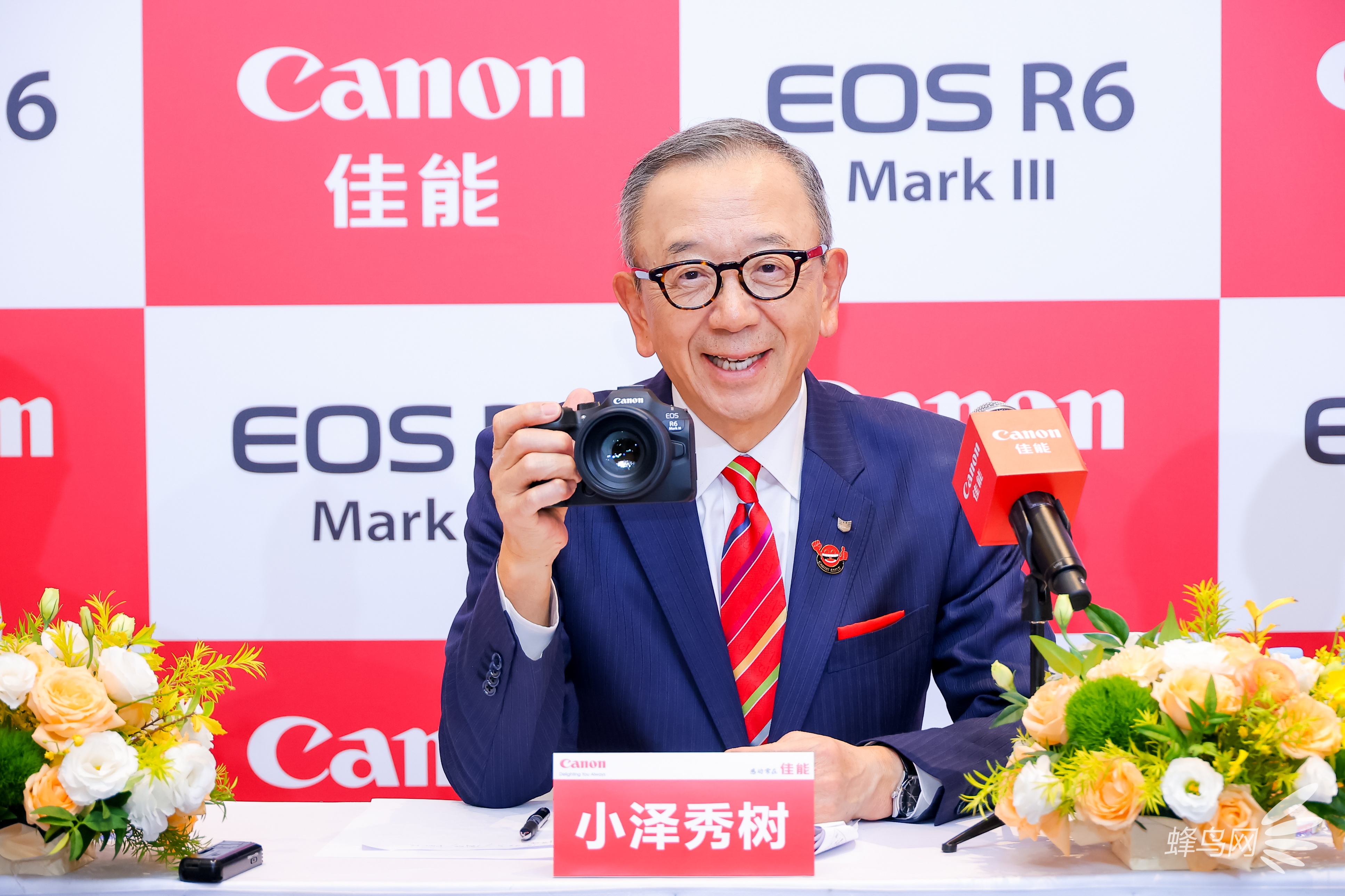 从“感动常在”到“情绪价值” 佳能深耕中国20年欲打造影像消费新生态 从“感动常在”到“情绪价值” 佳能深耕中国20年欲打造影像消费新生态