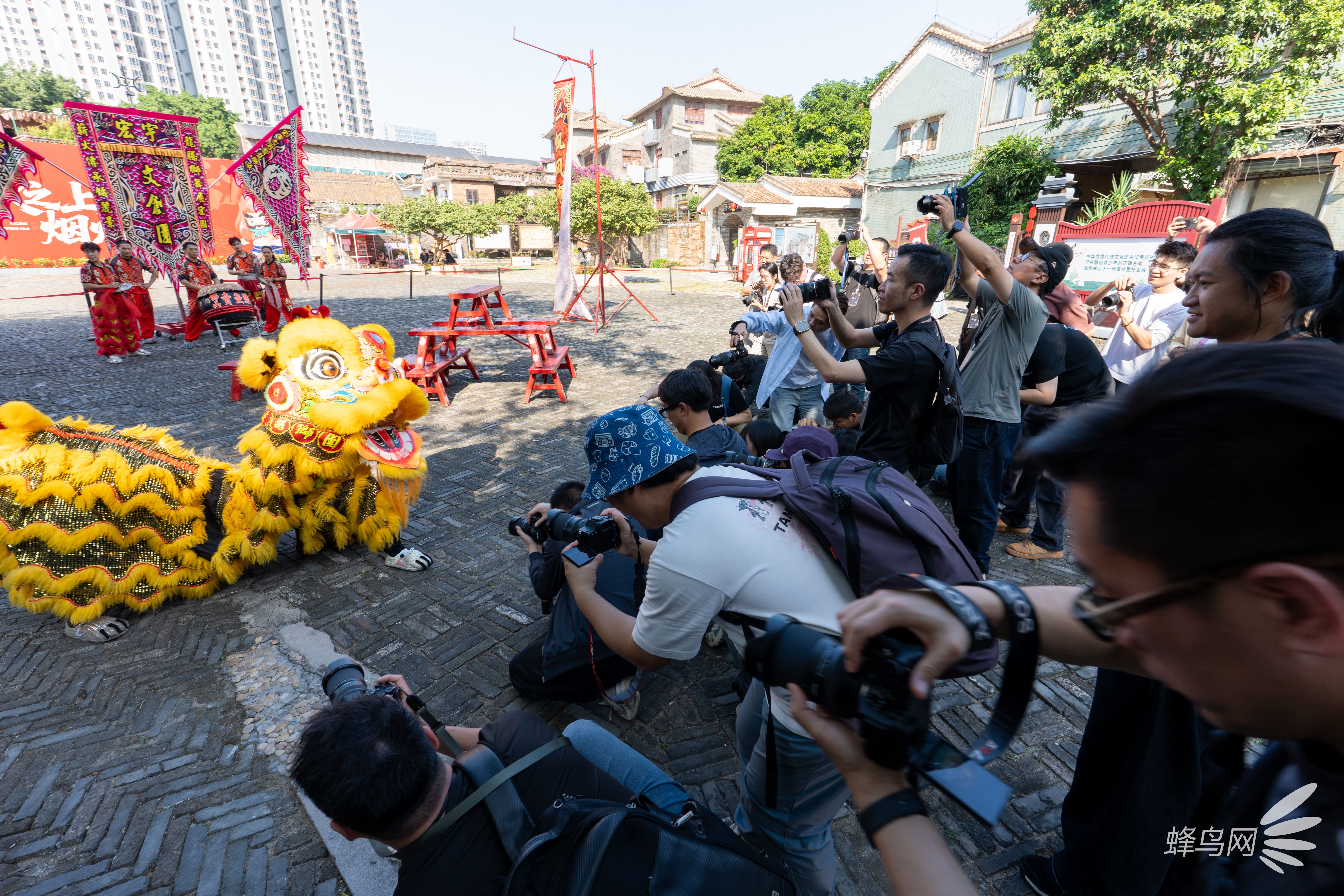 2025����ȫ��25-200mm G2��佹��ͷ����֮��Բ������